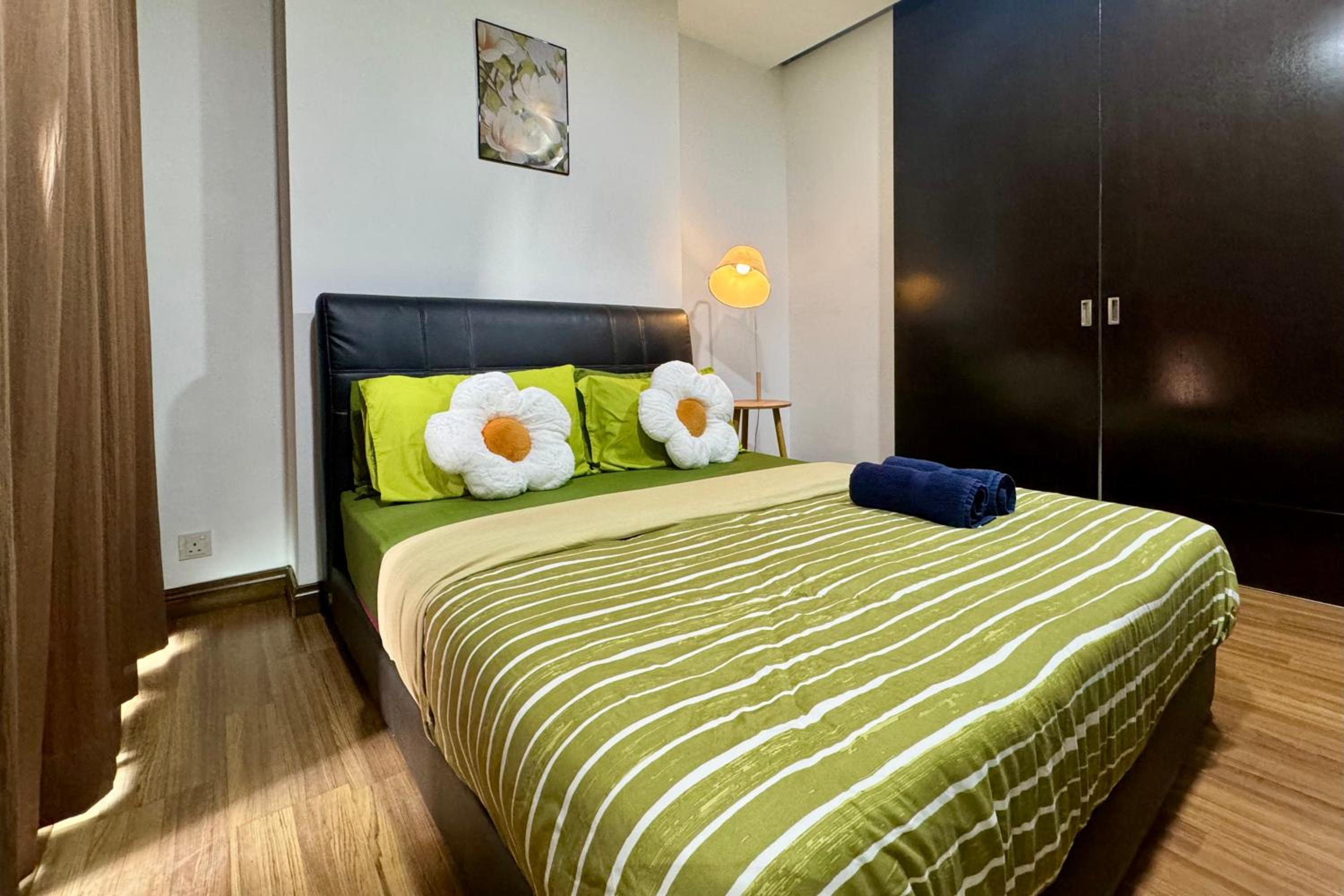Comfy-Concept Apartment @ B.Bintang (3min walk LRT, Lalaport, TimeSquare)