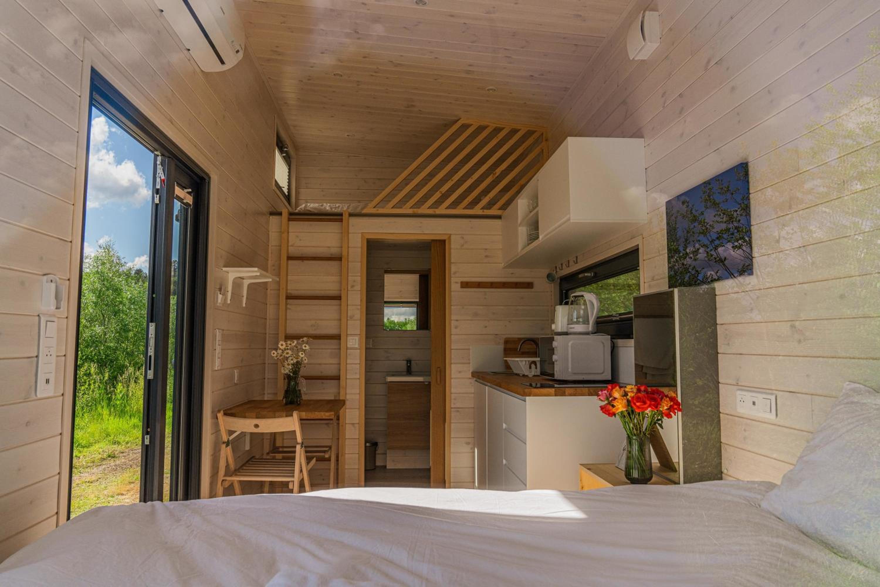 Ezy House 2 by Tiny Away