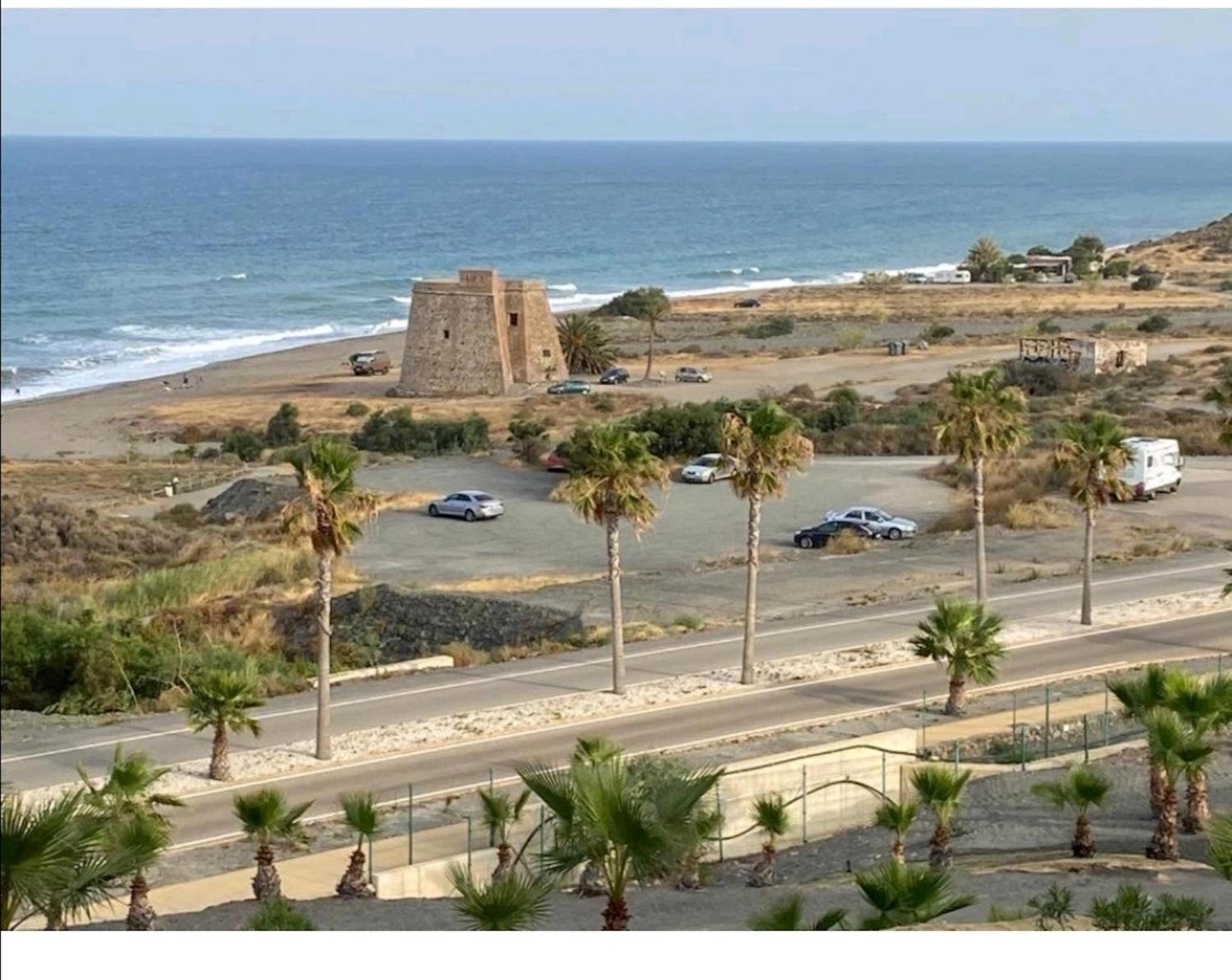 Charming Accommodation in Mojacar with Private Parking