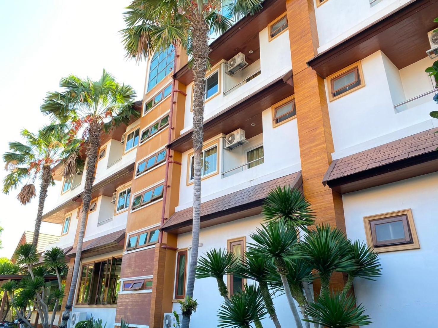 Chaophayathara Riverside Hotel