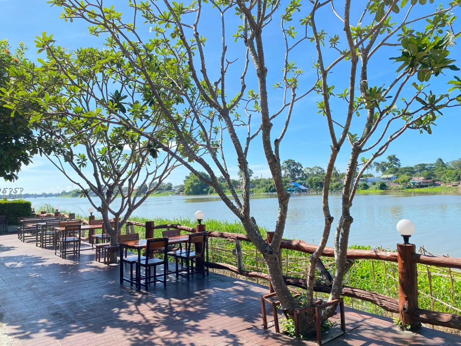 Chaophayathara Riverside Hotel