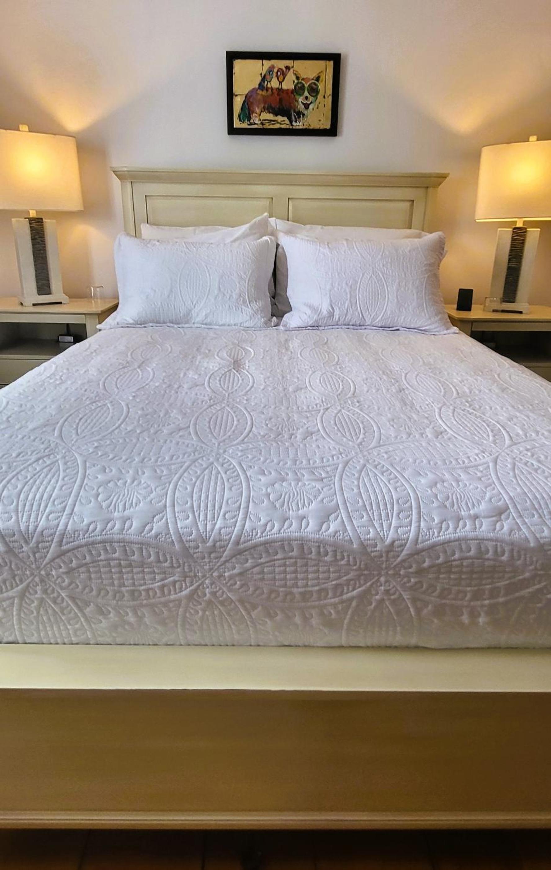 The Royal Manor Inn