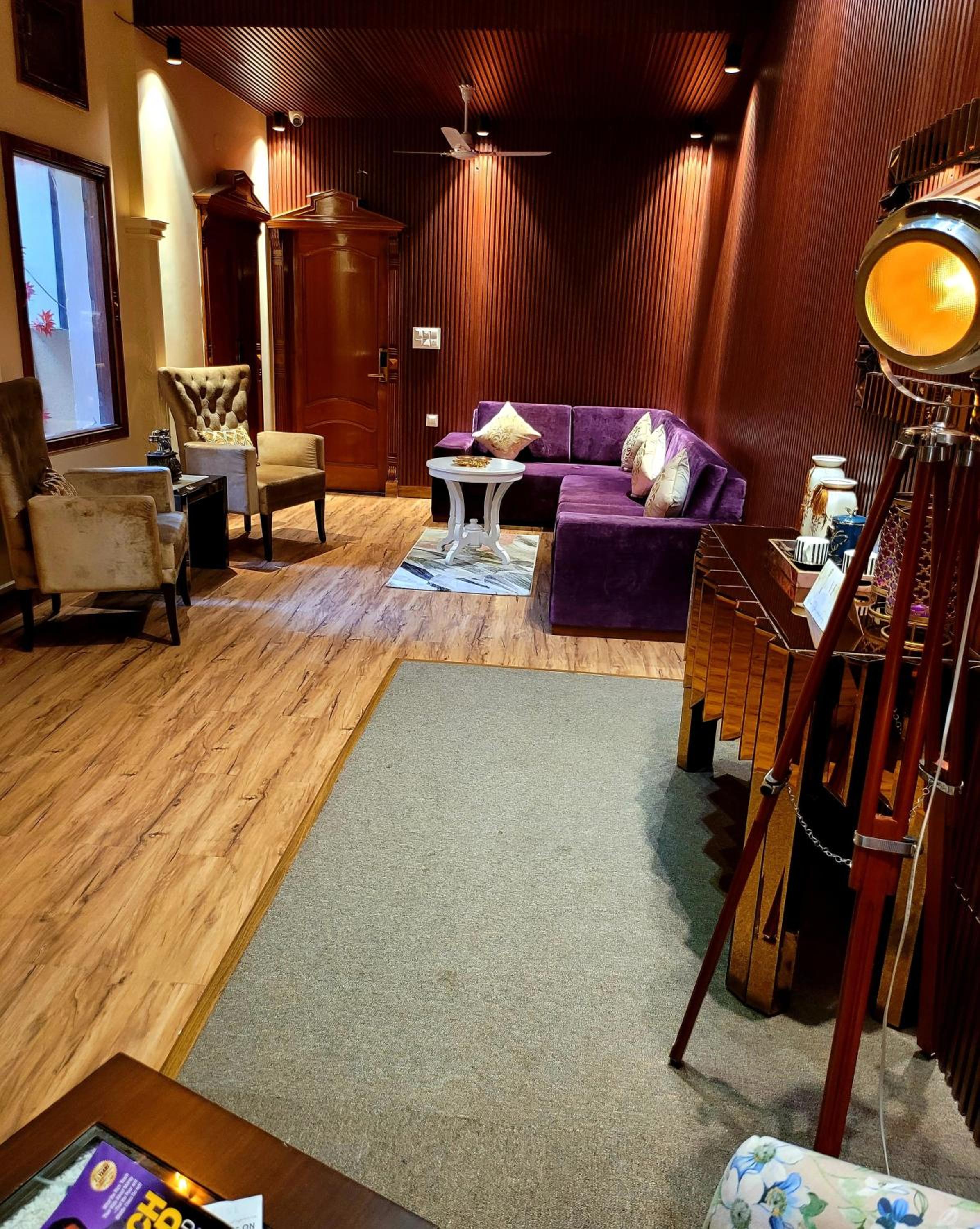 lounge
