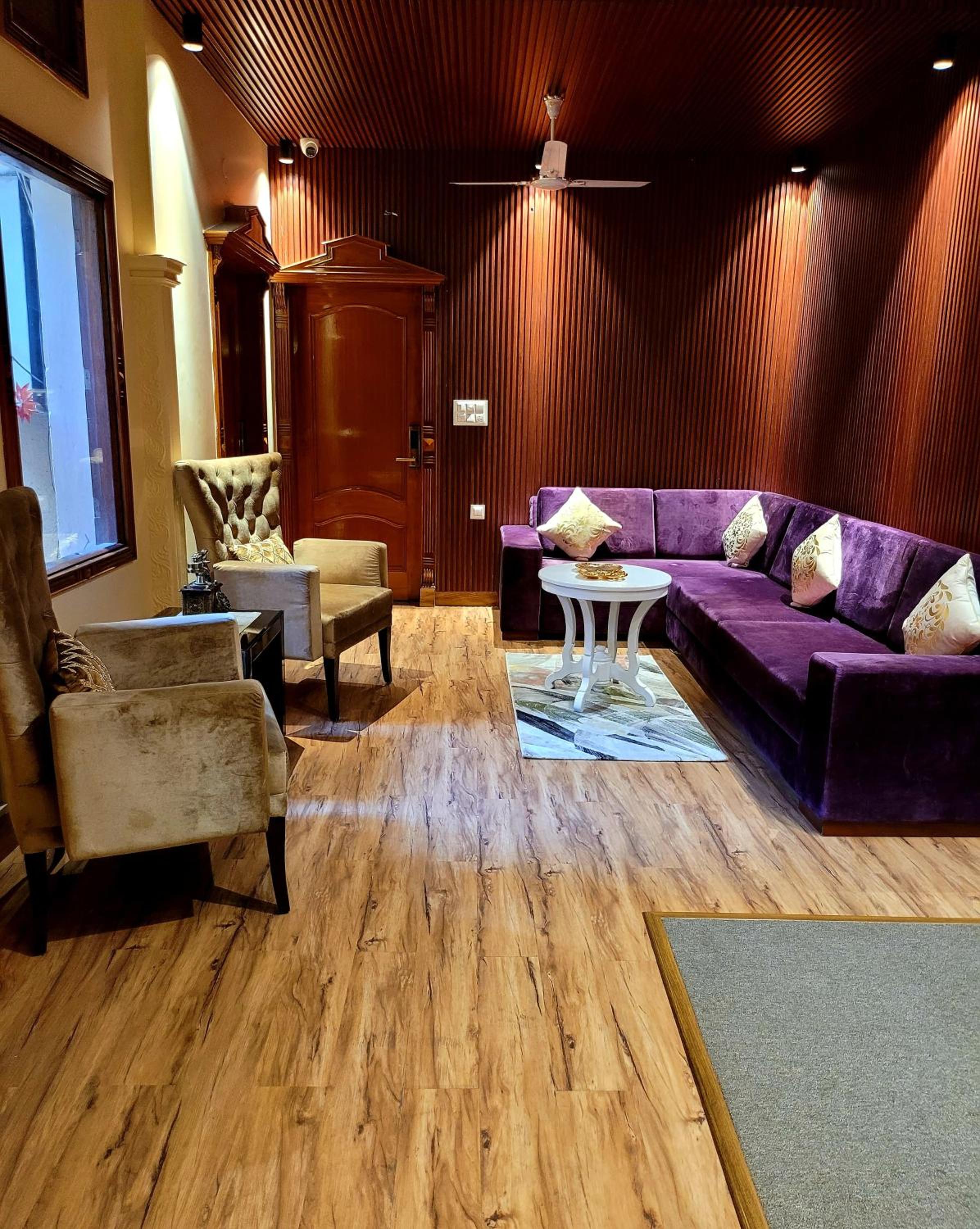lounge
