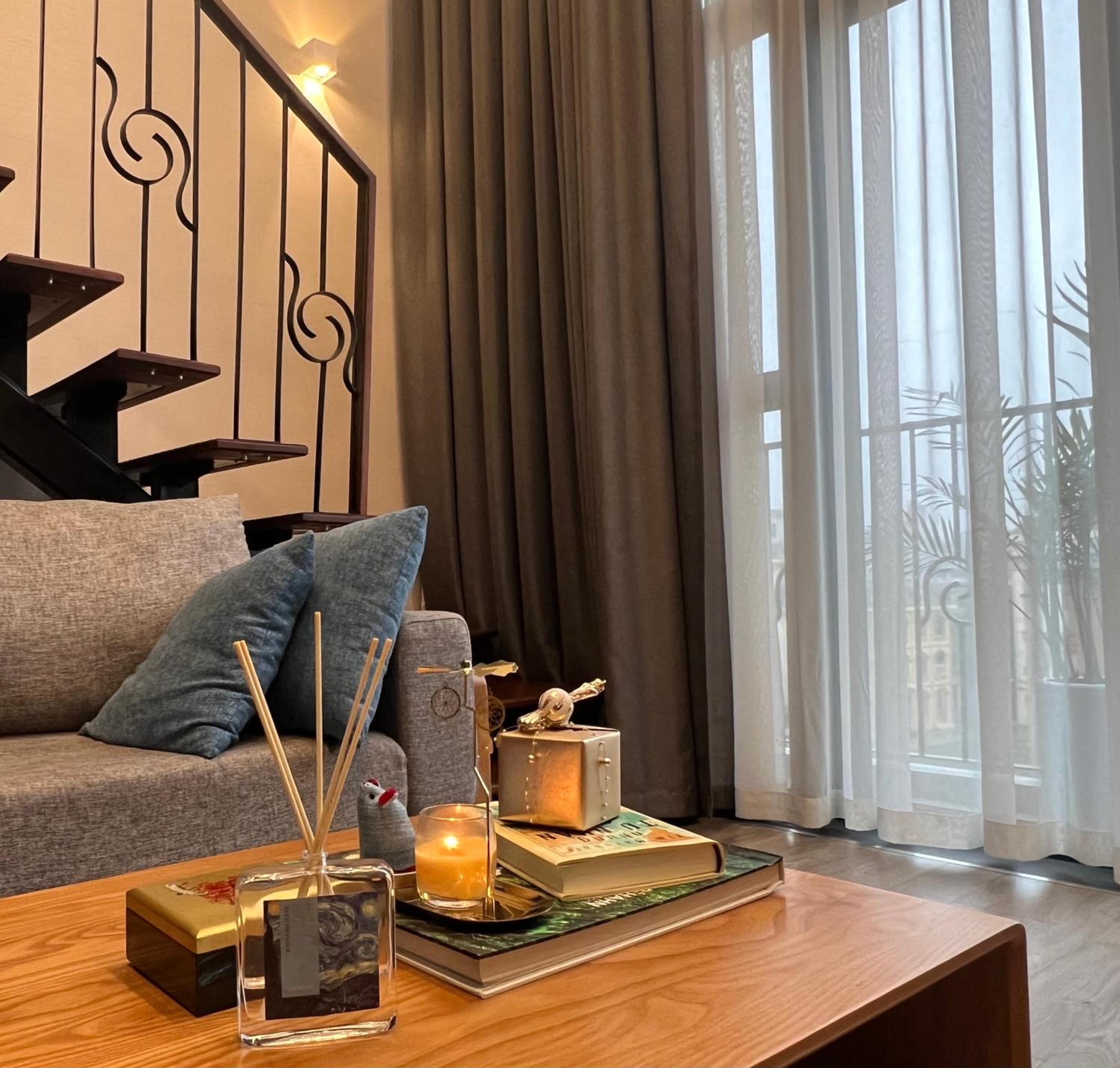 PentStudio Duplex Apartment