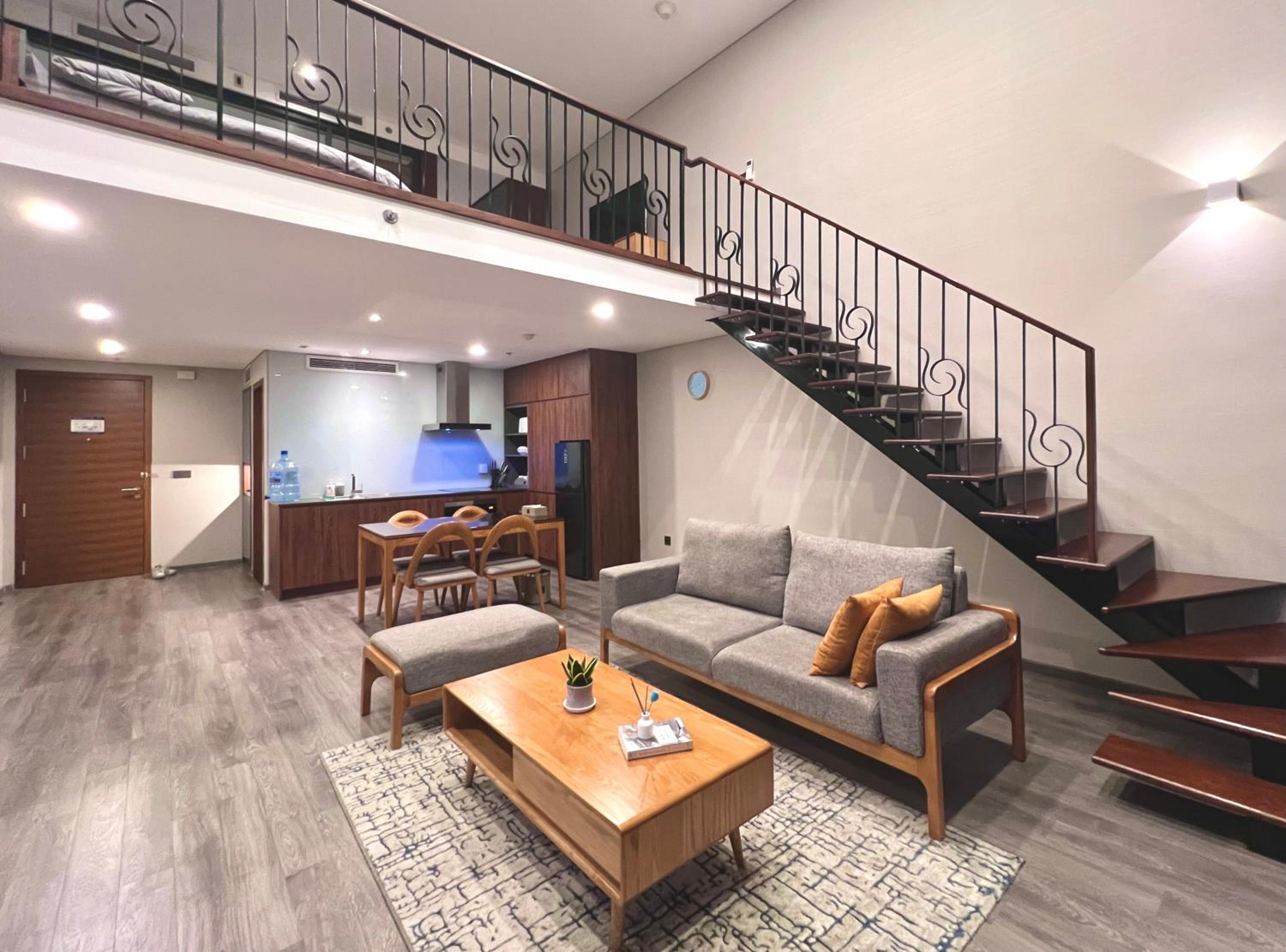 PentStudio Duplex Apartment