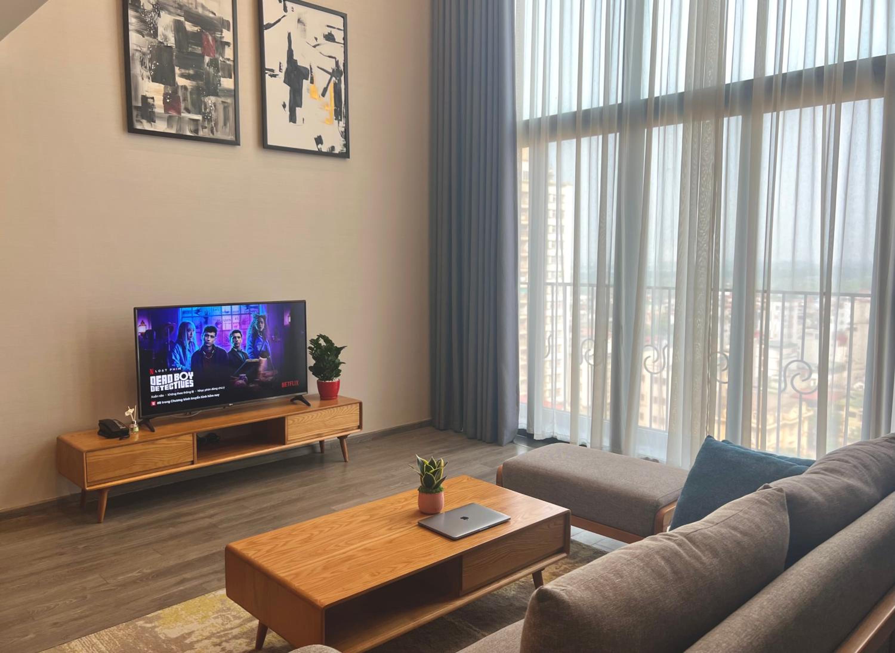 PentStudio Duplex Apartment