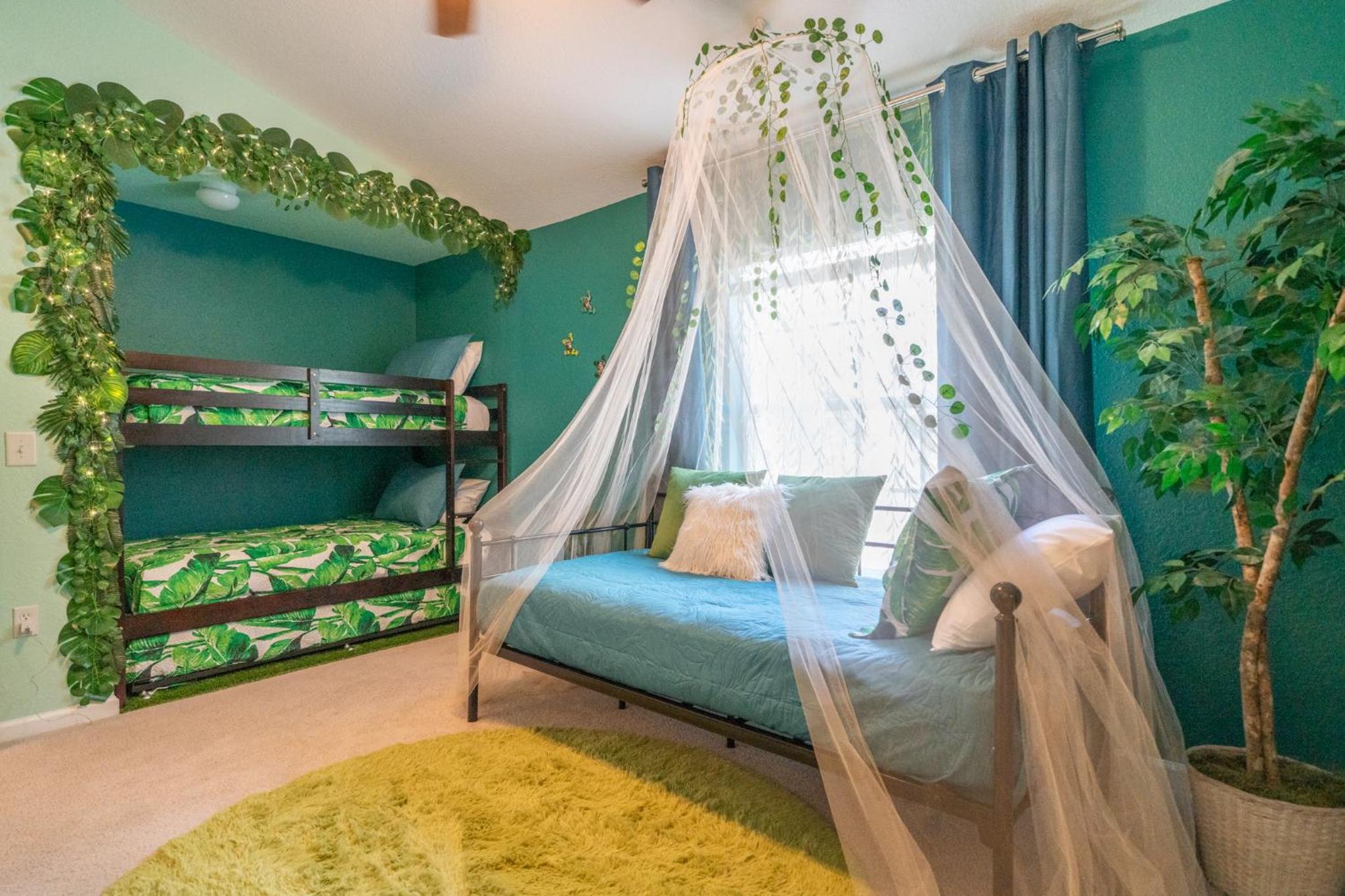 Chic Jungle Escape with Pool near Disney