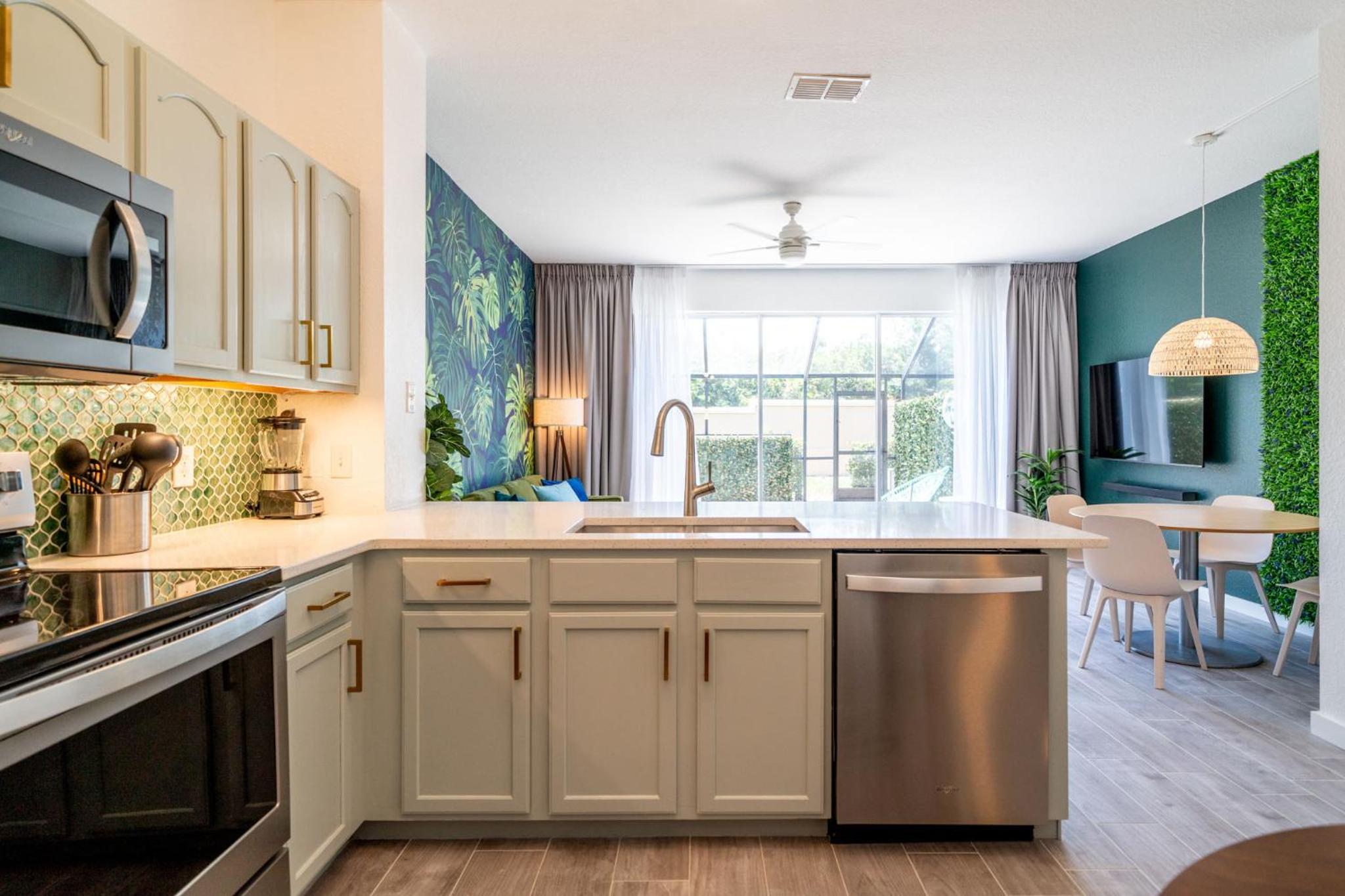 Chic Jungle Escape with Pool near Disney