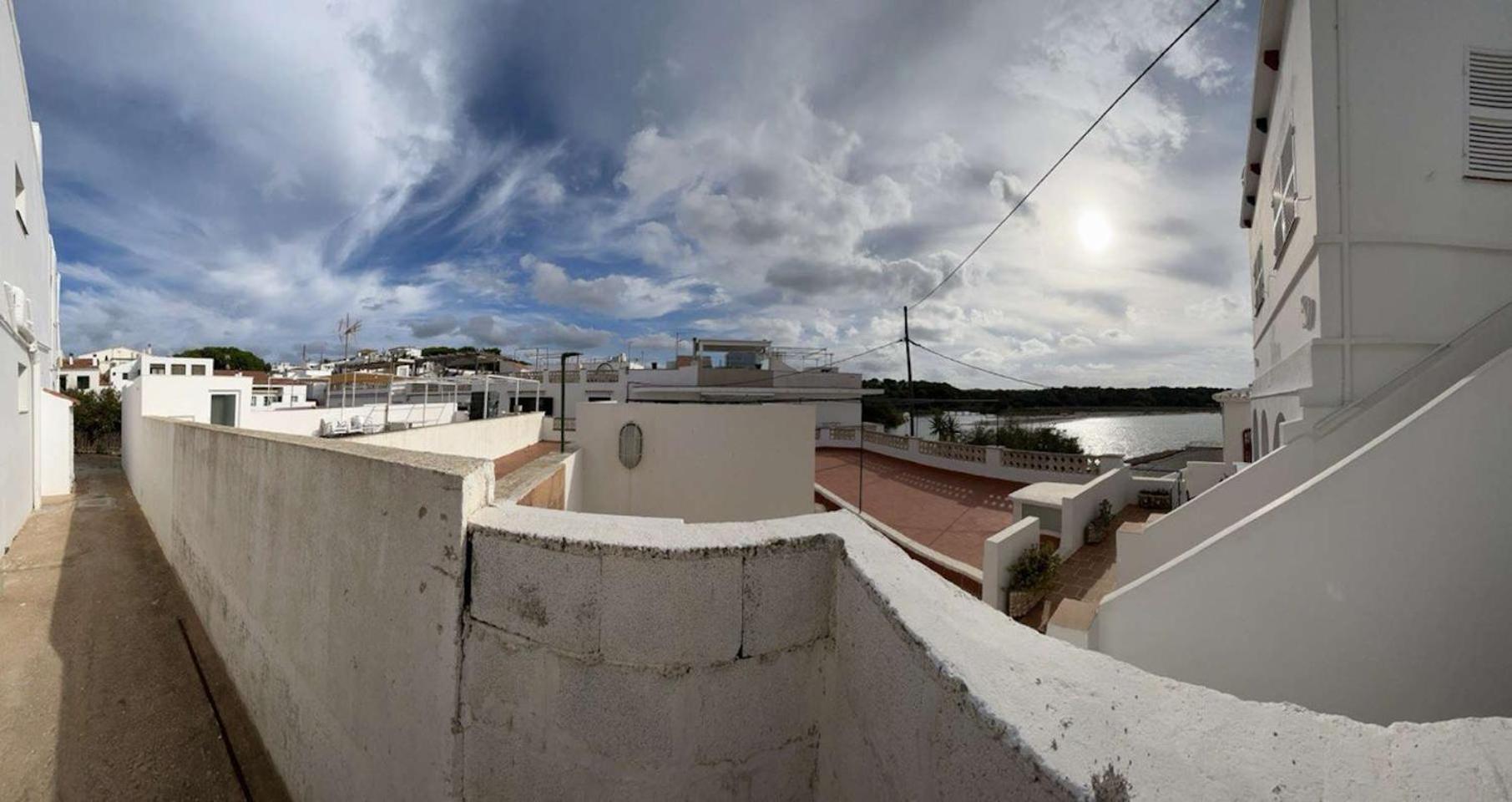Es Grau Lamorino