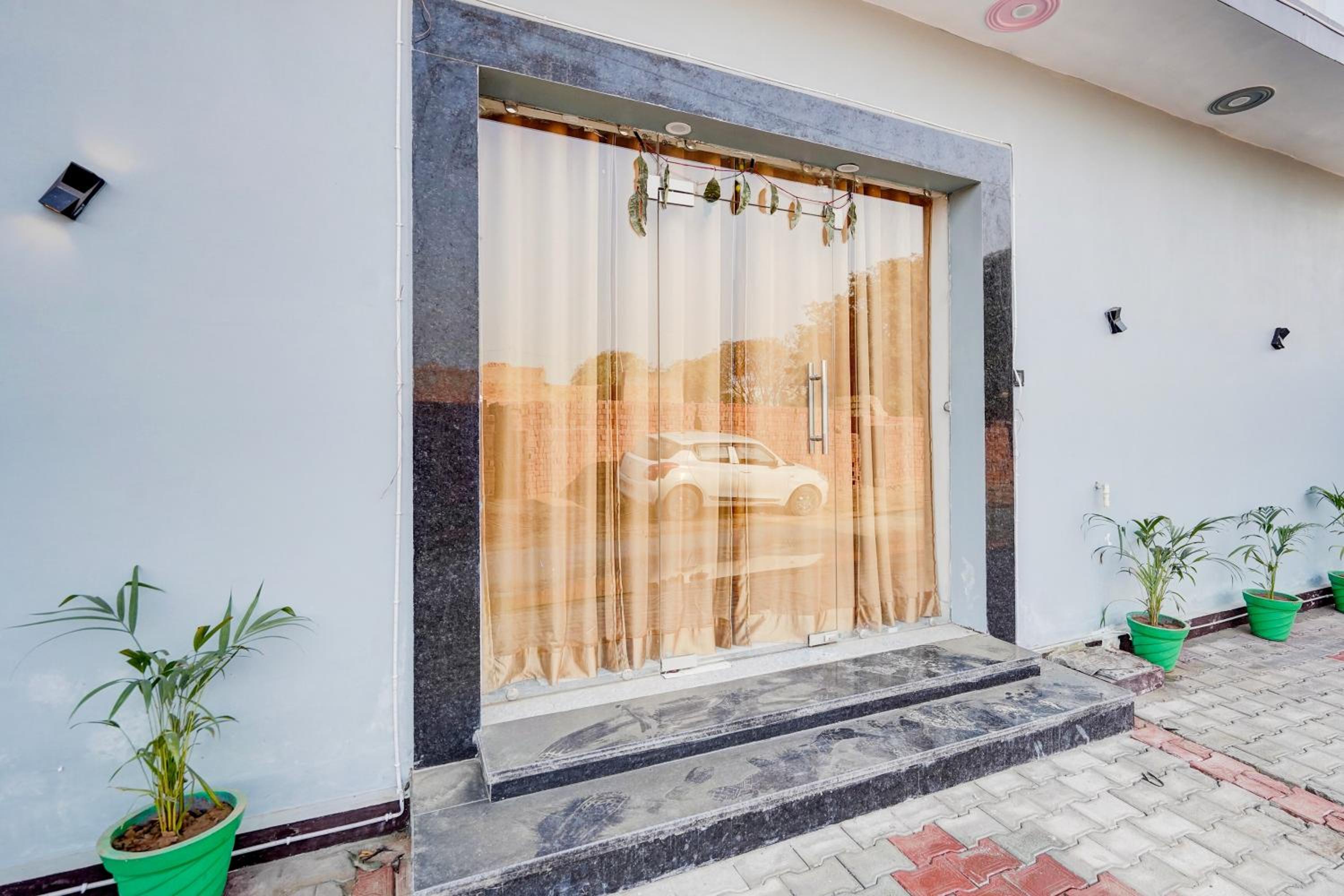 OYO JANNAT RESIDENCY