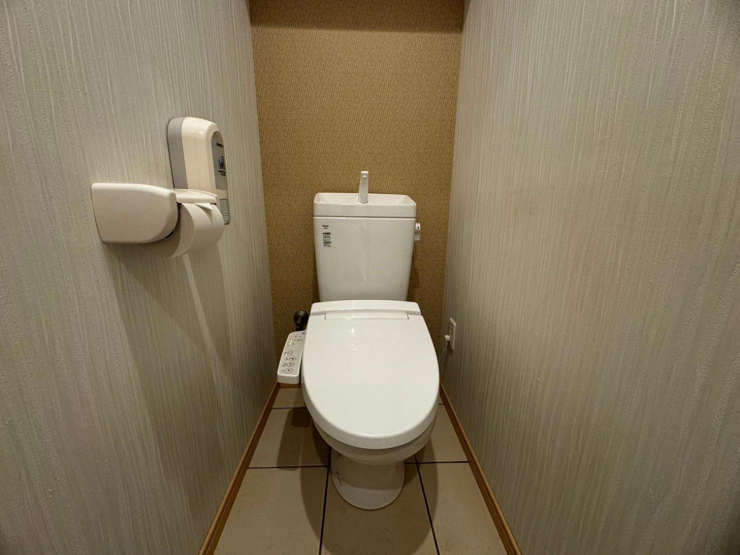 Within walking distance of Tsutenkaku Tower Direct train to Umeda Fully self-contained 2-unit private rental