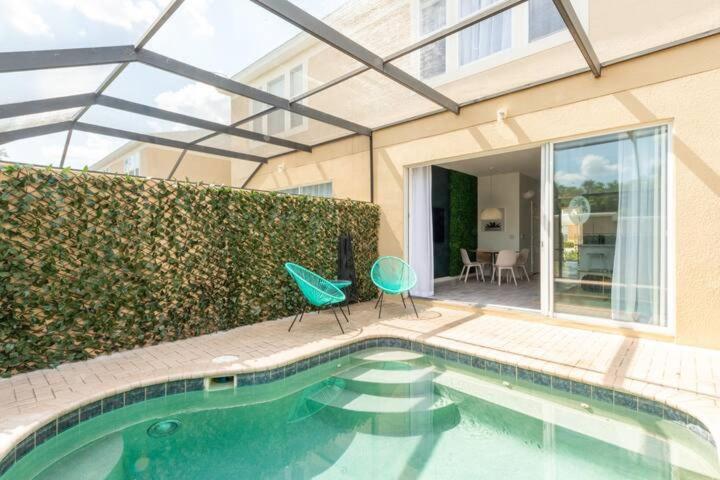 Chic Jungle Escape with Pool near Disney