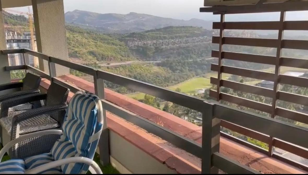 Stunning Penthouse in Murree Golf City Avenue view 2