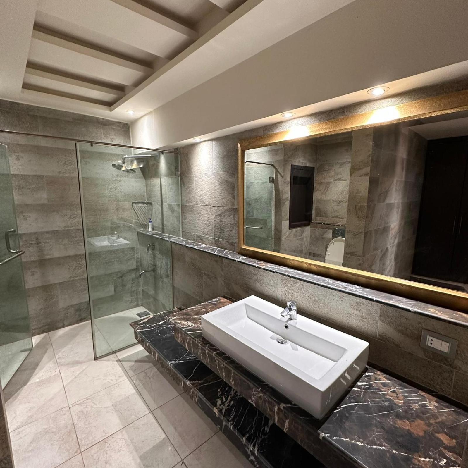 Stunning Penthouse in Murree Golf City Avenue view 5