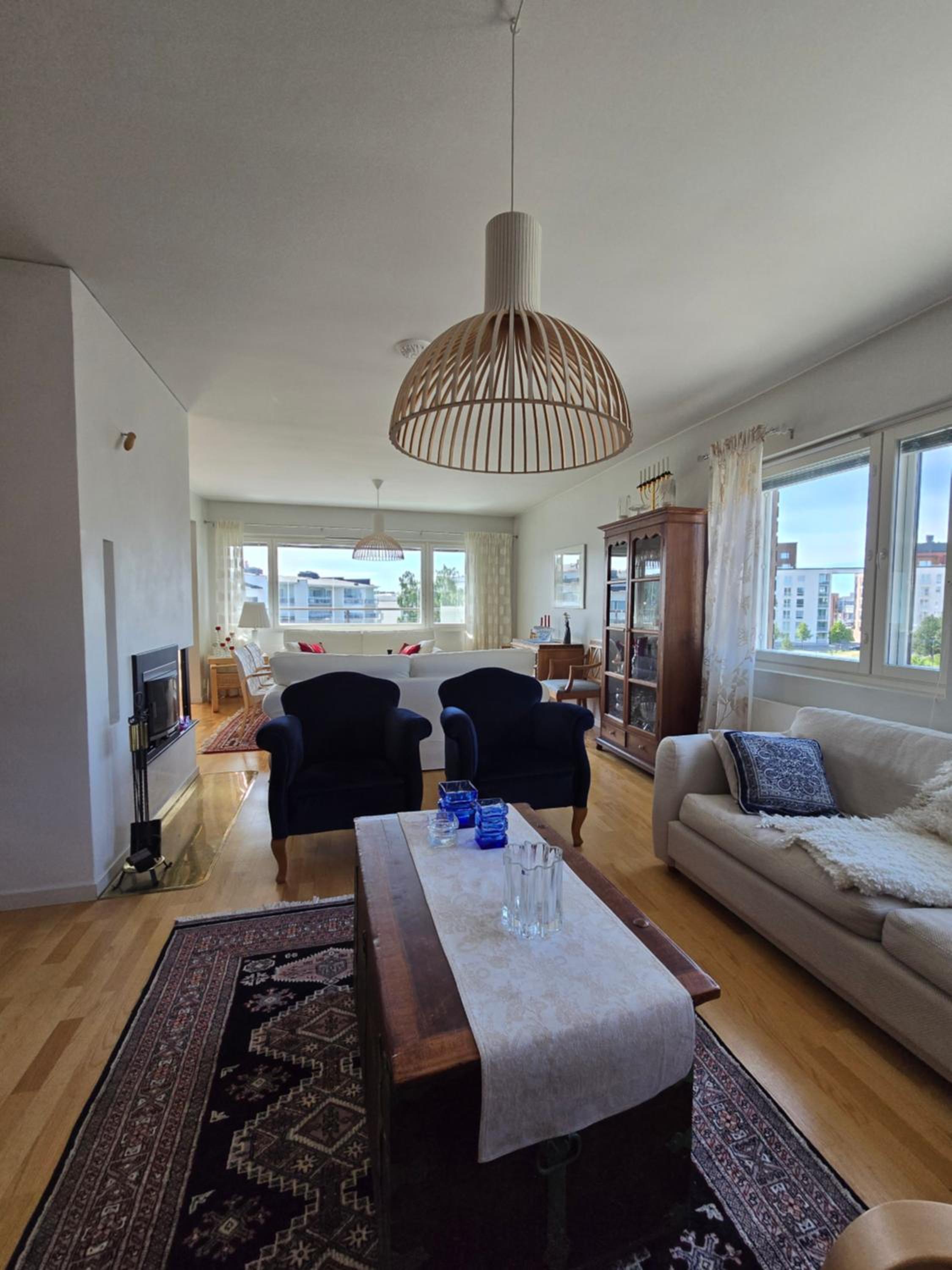 Spacious Design Apartment