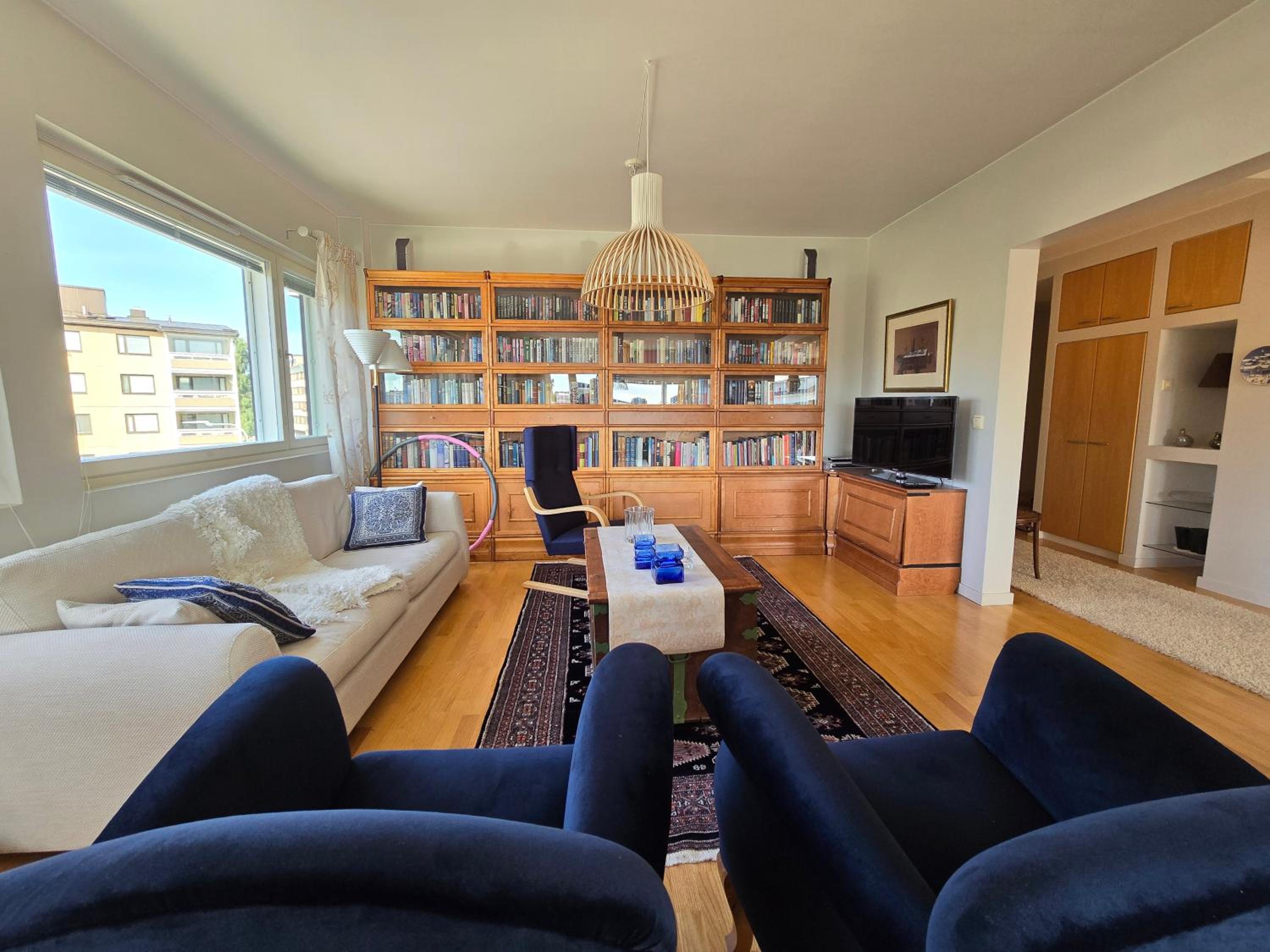 Spacious Design Apartment
