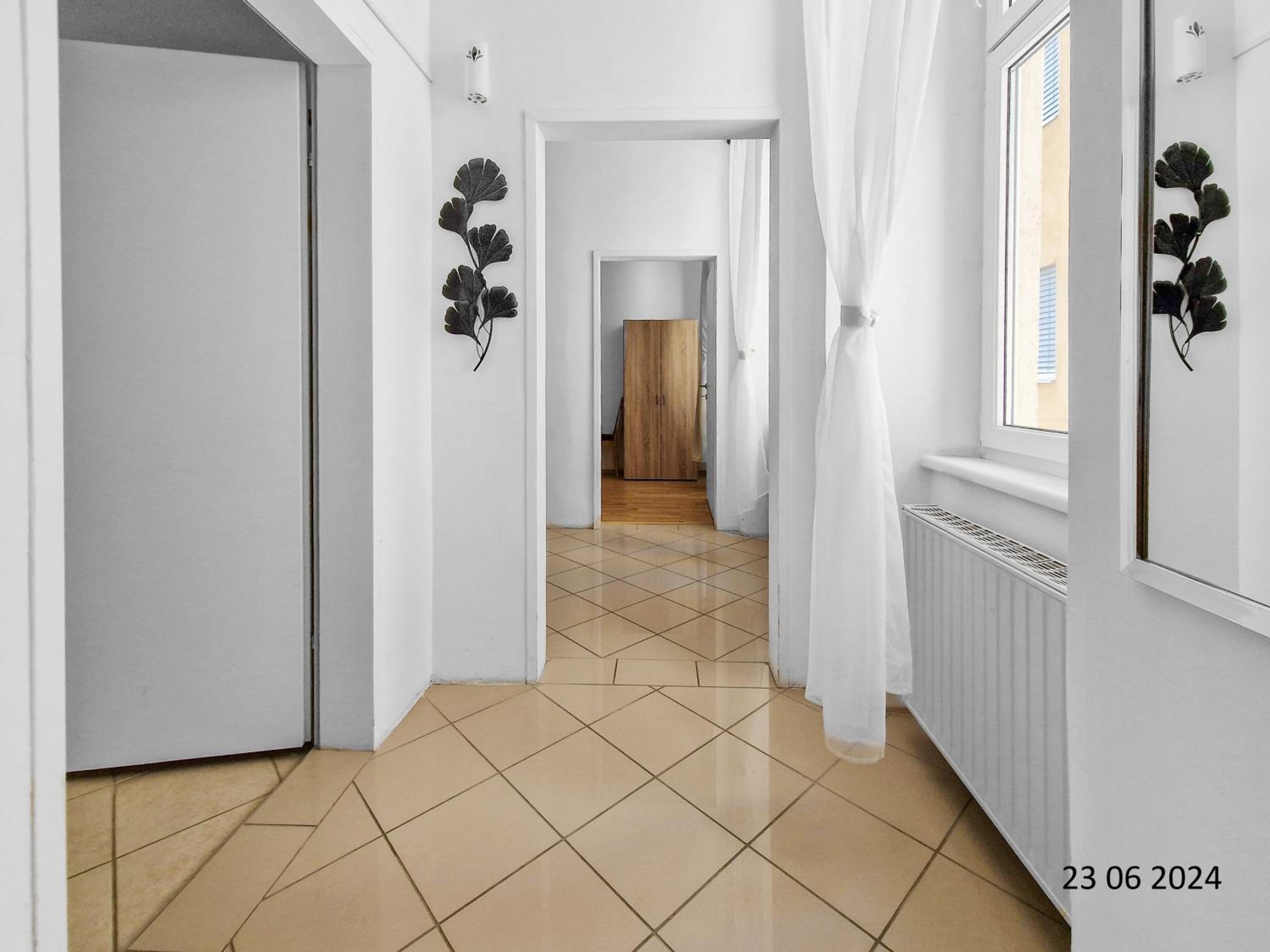 Three King-Size Beds, Three Bedrooms