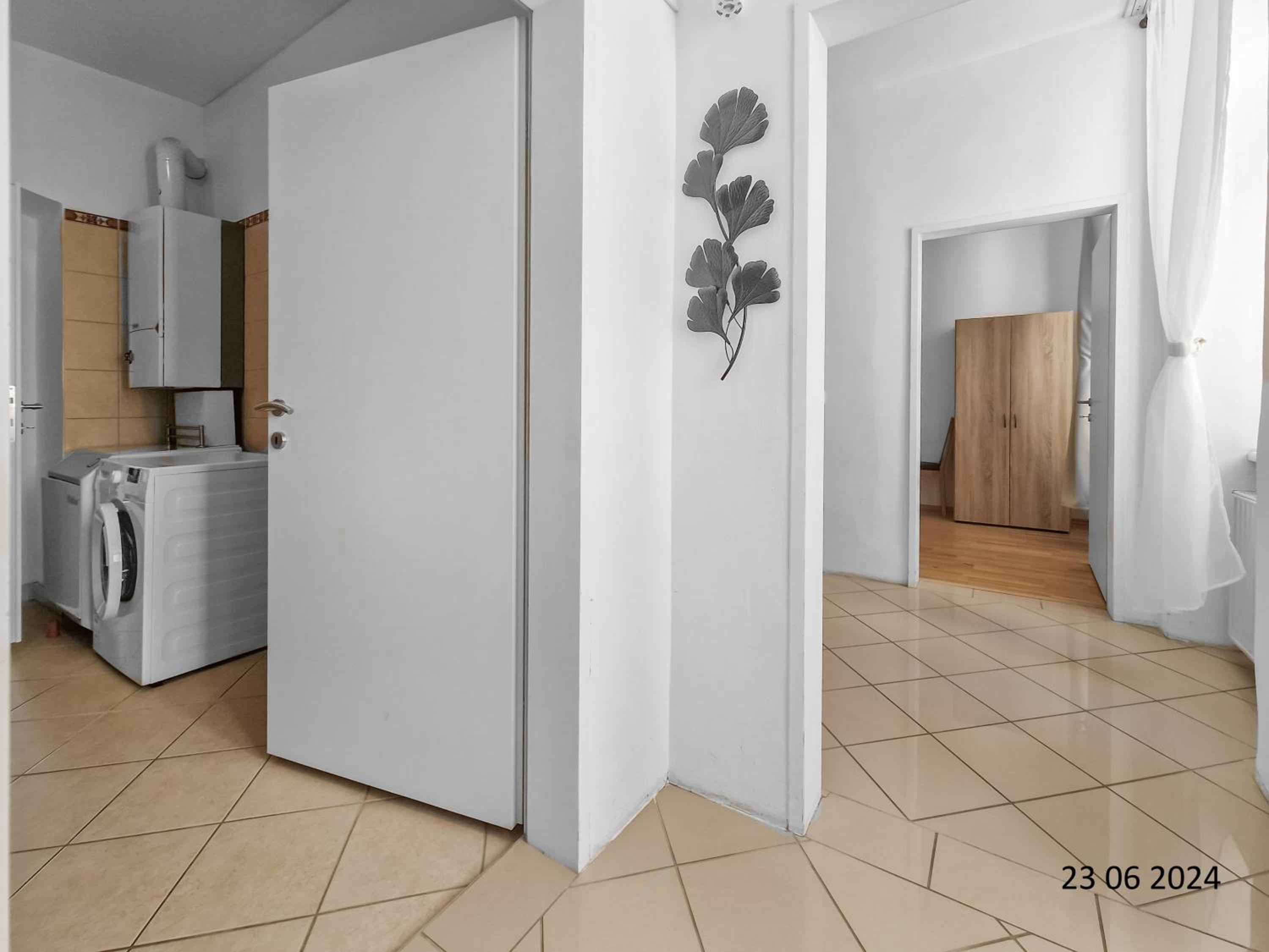 Three King-Size Beds, Three Bedrooms