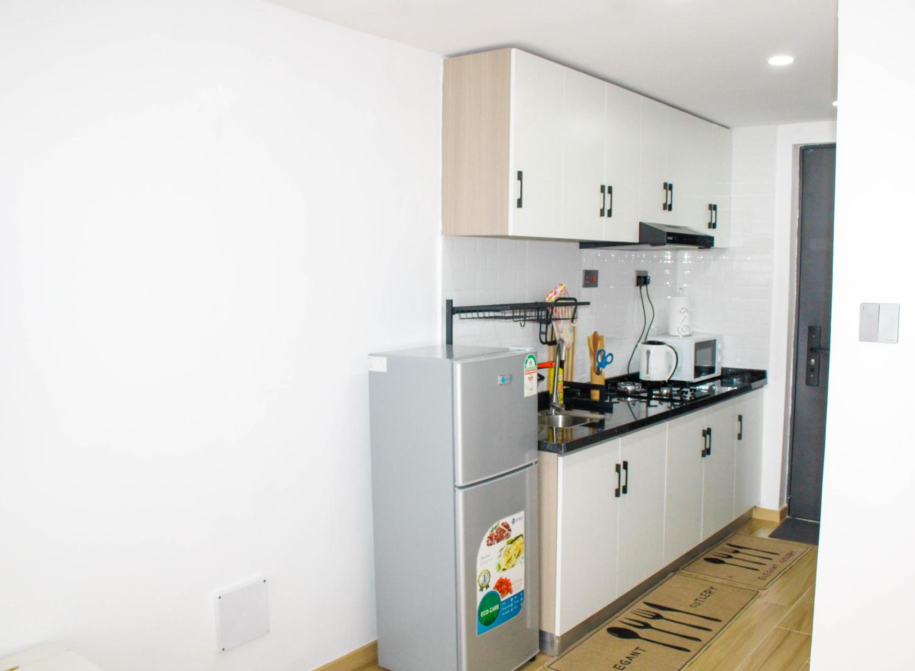 Executive Studio Apartment in Kilimani, Nairobi view 2