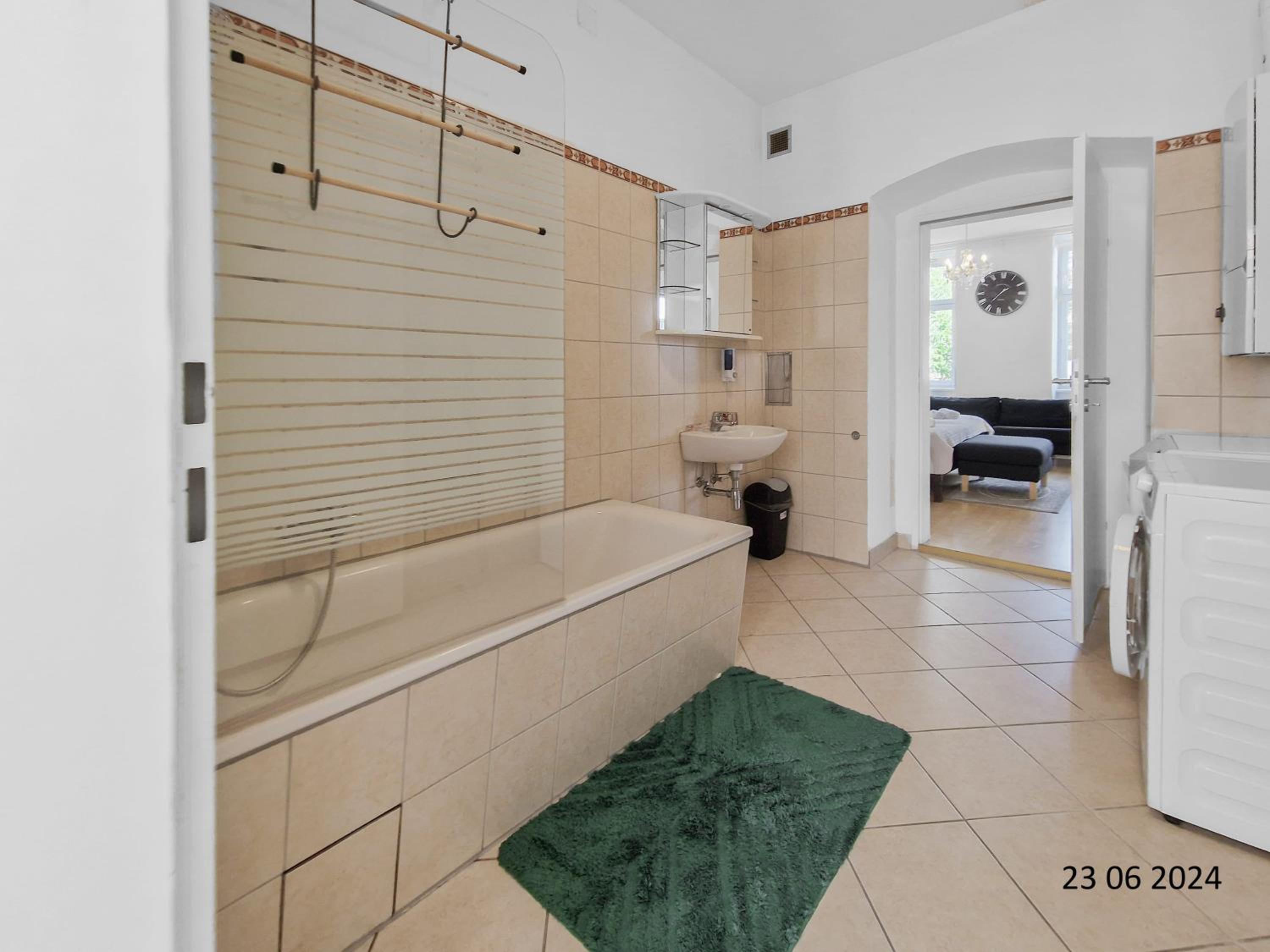 Three King-Size Beds, Three Bedrooms