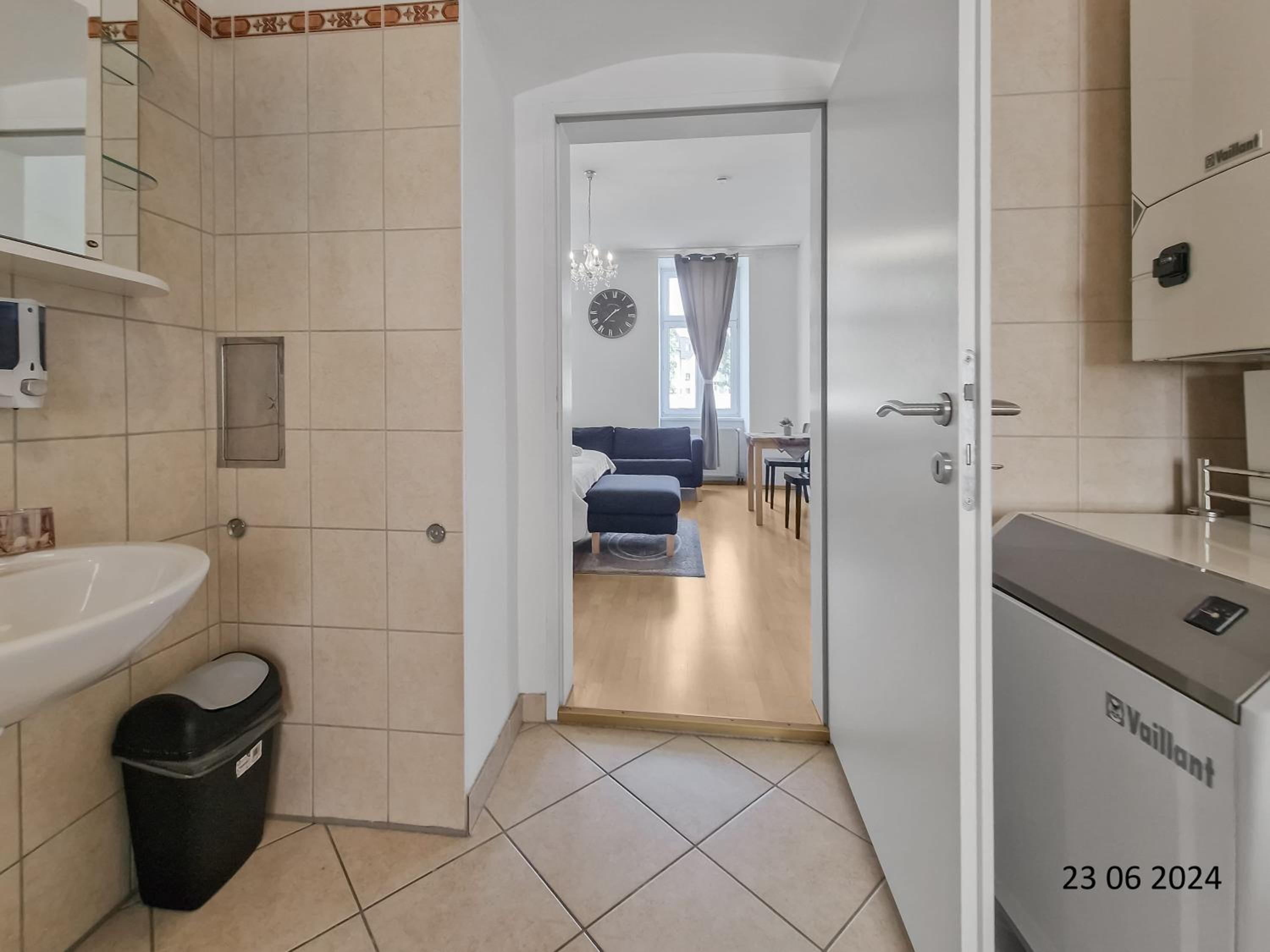 Three King-Size Beds, Three Bedrooms