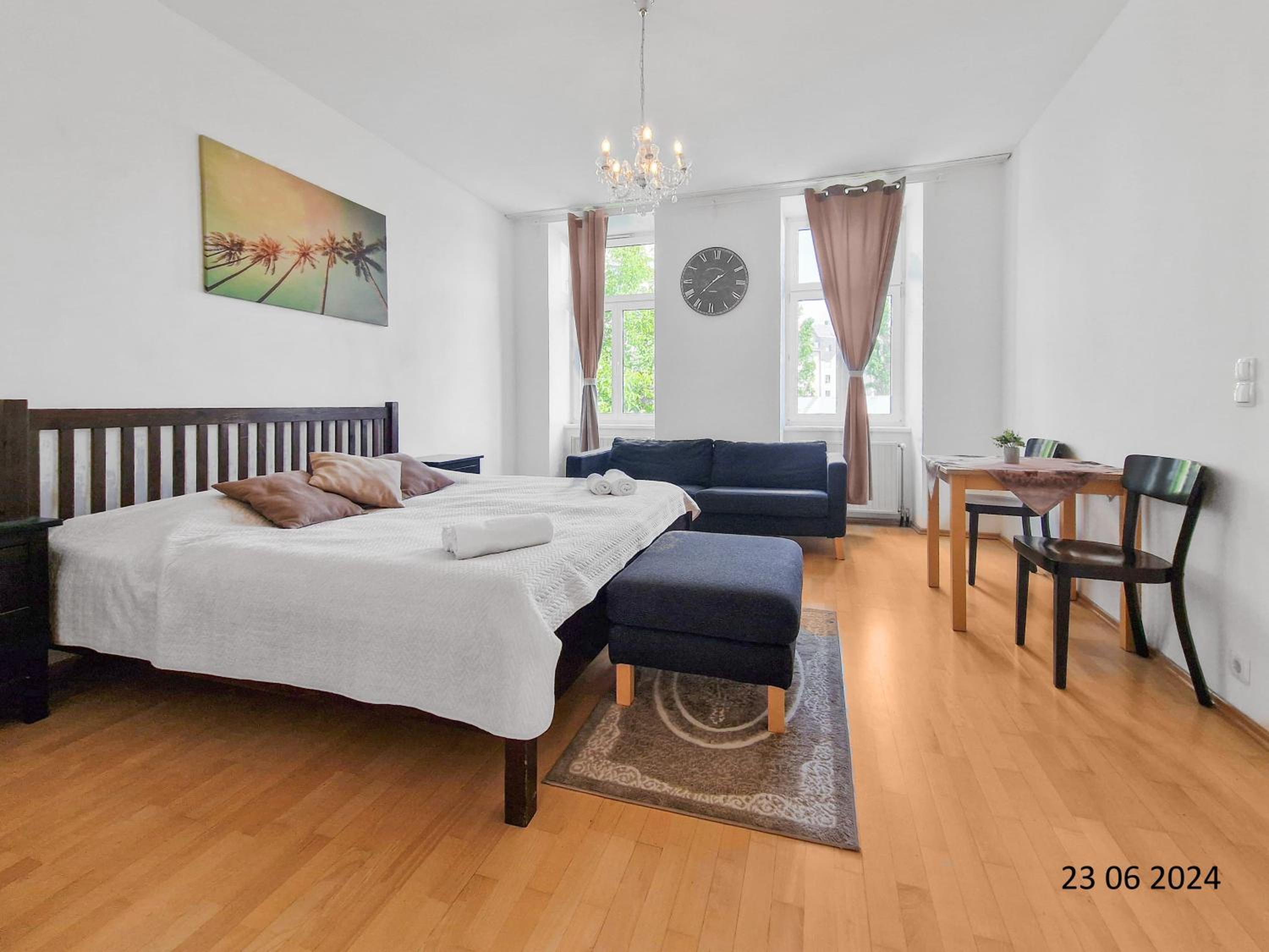 Three King-Size Beds, Three Bedrooms