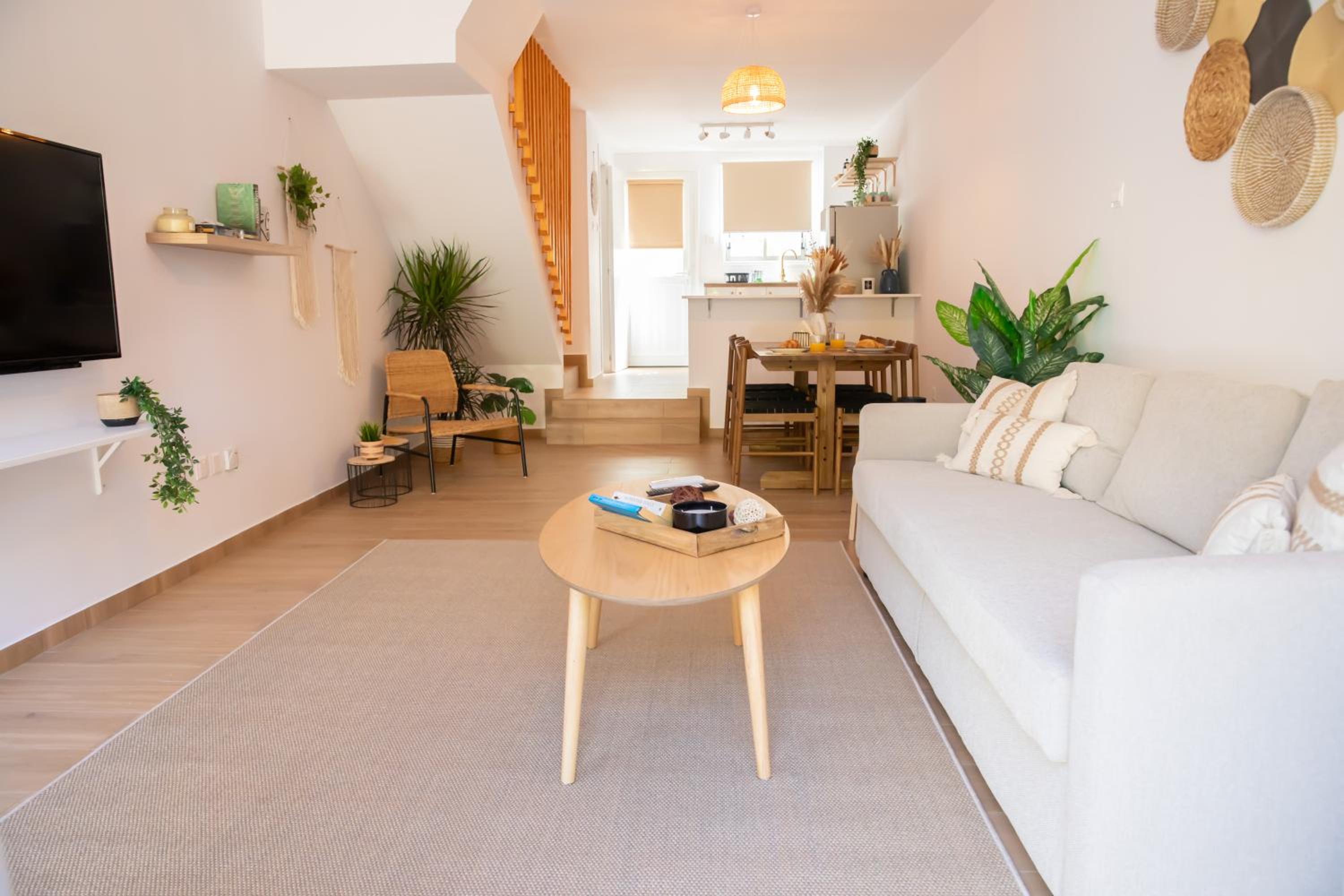 Romi's Vacation Townhouse