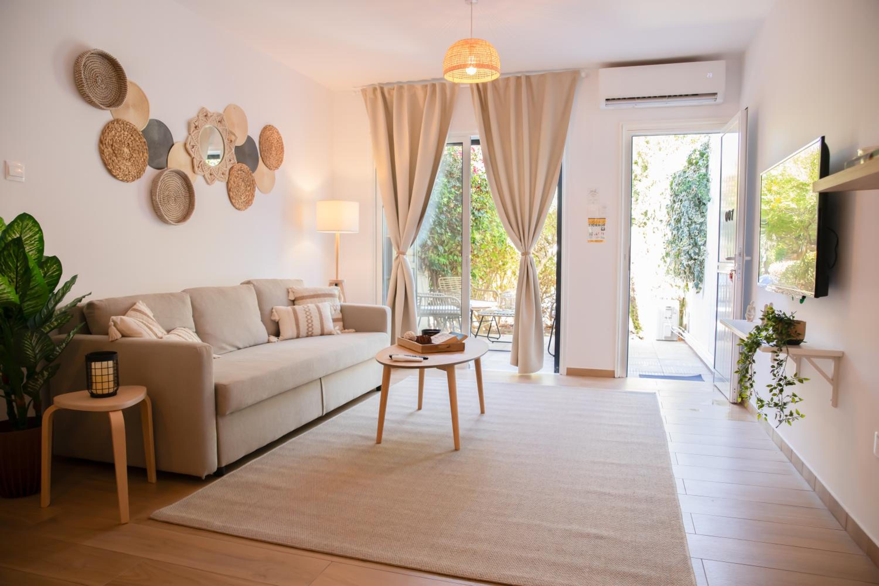 Romi's Vacation Townhouse