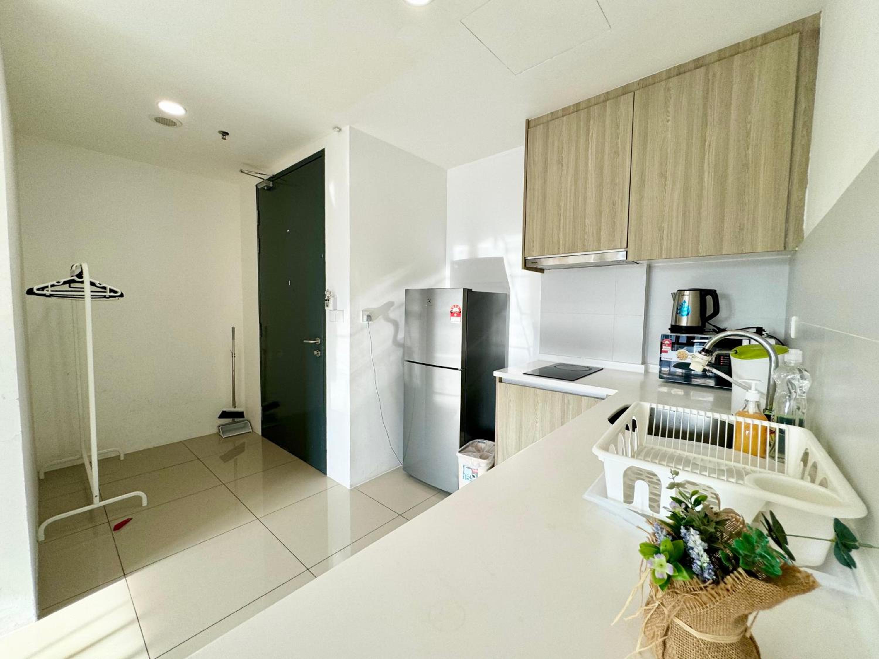 Tropicana 218 Macalister by CC view 2