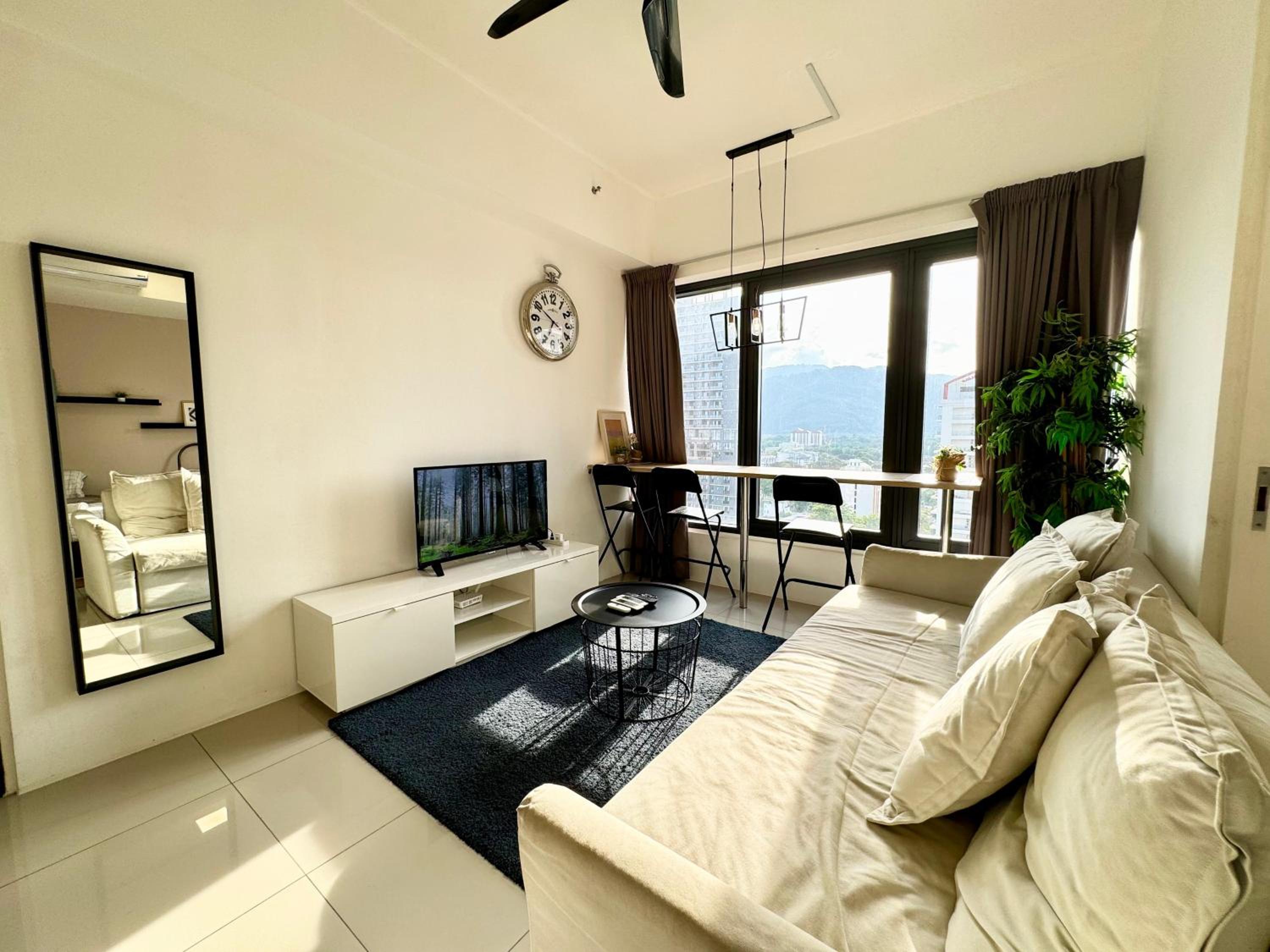 Tropicana 218 Macalister by CC view 5