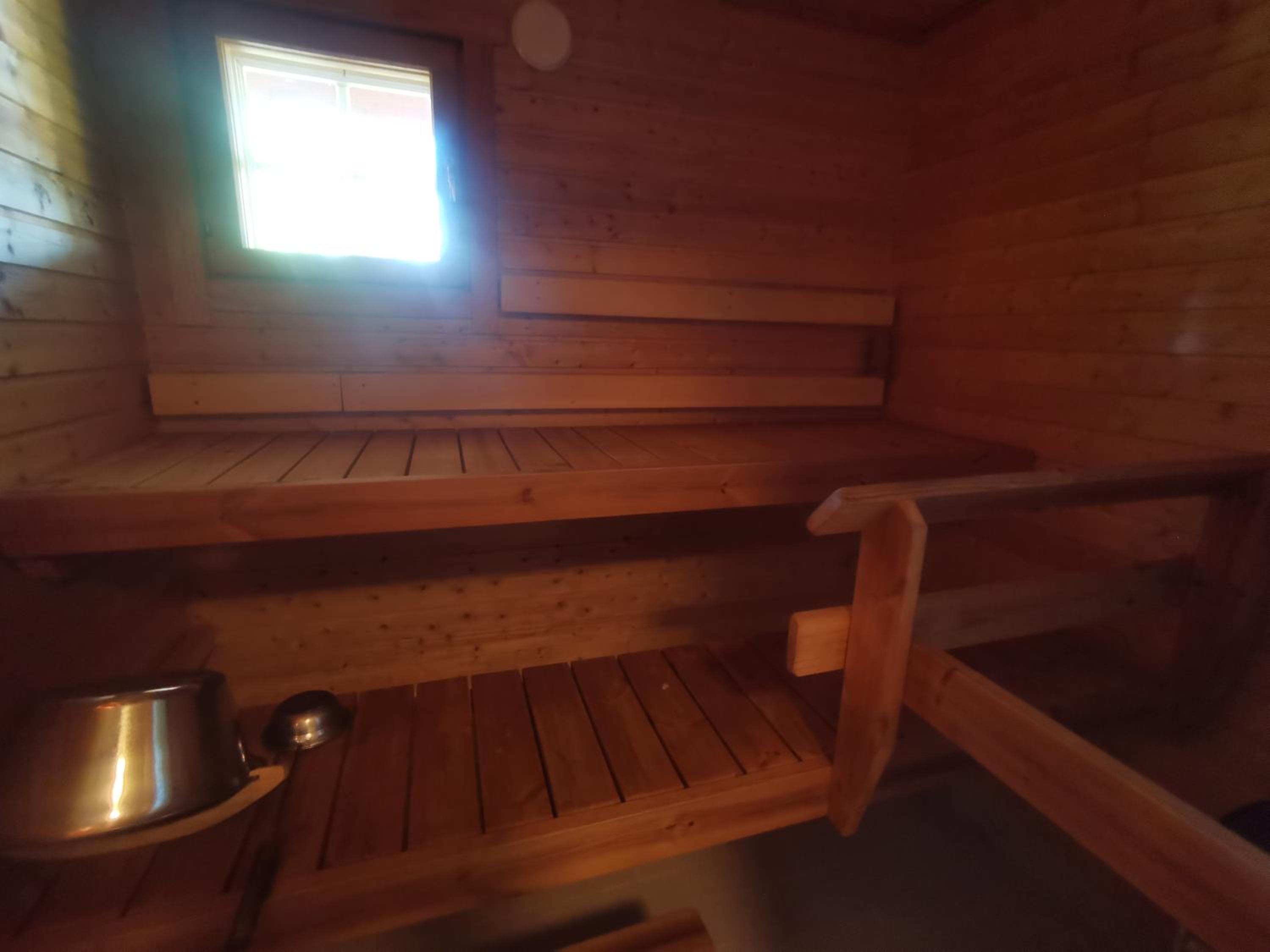 Mökki Rantasalmella Saimaan rannalla