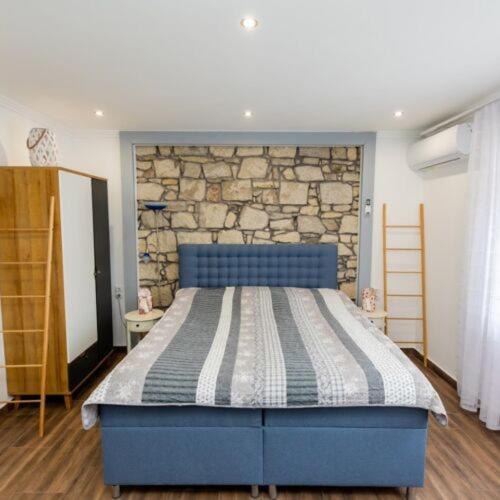 Silver Apartments