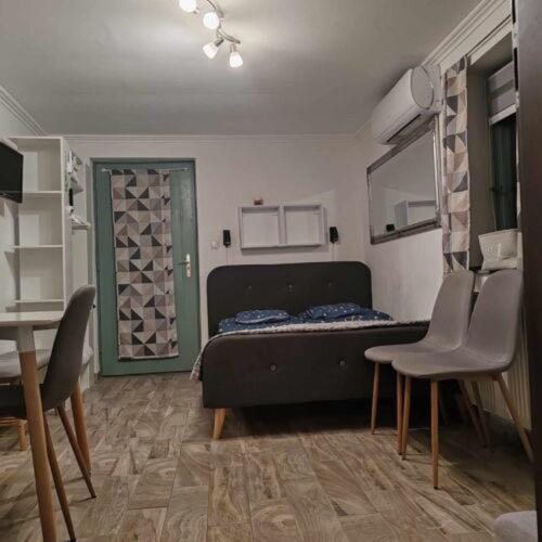 Silver Apartments