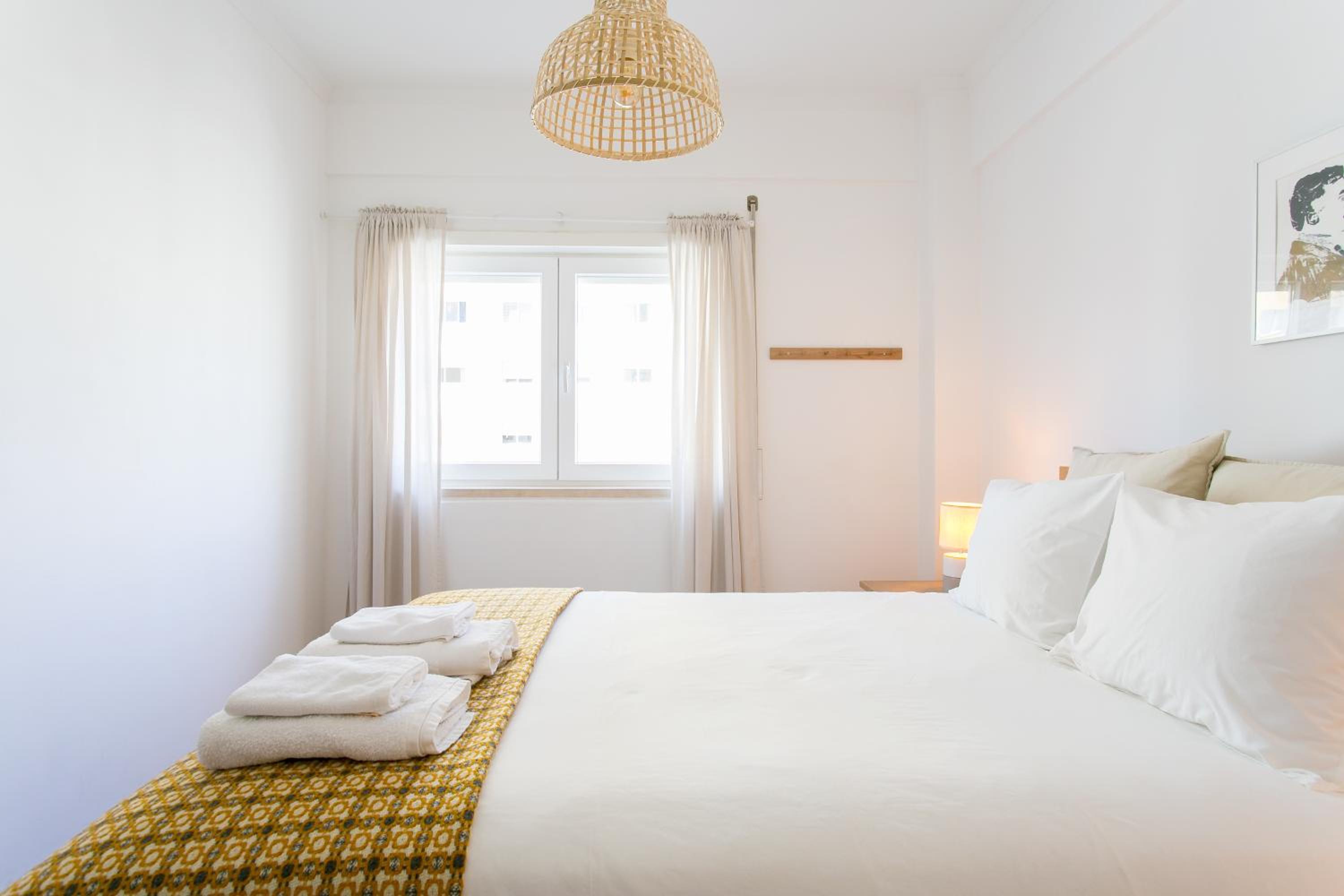 Apartamento central e confortável junto ao bairro da Graça view 2