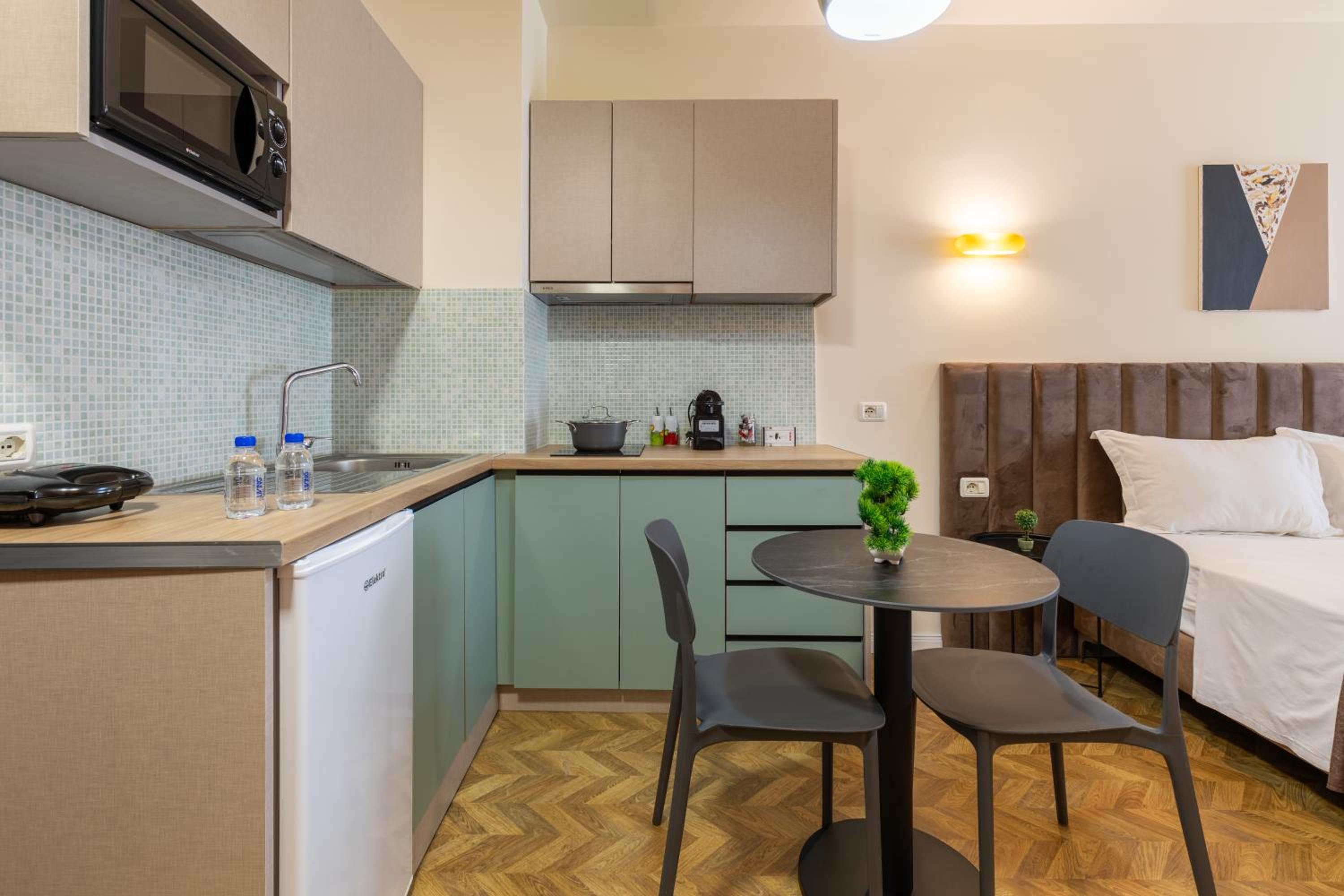 Luxury Suite Studio City Centre