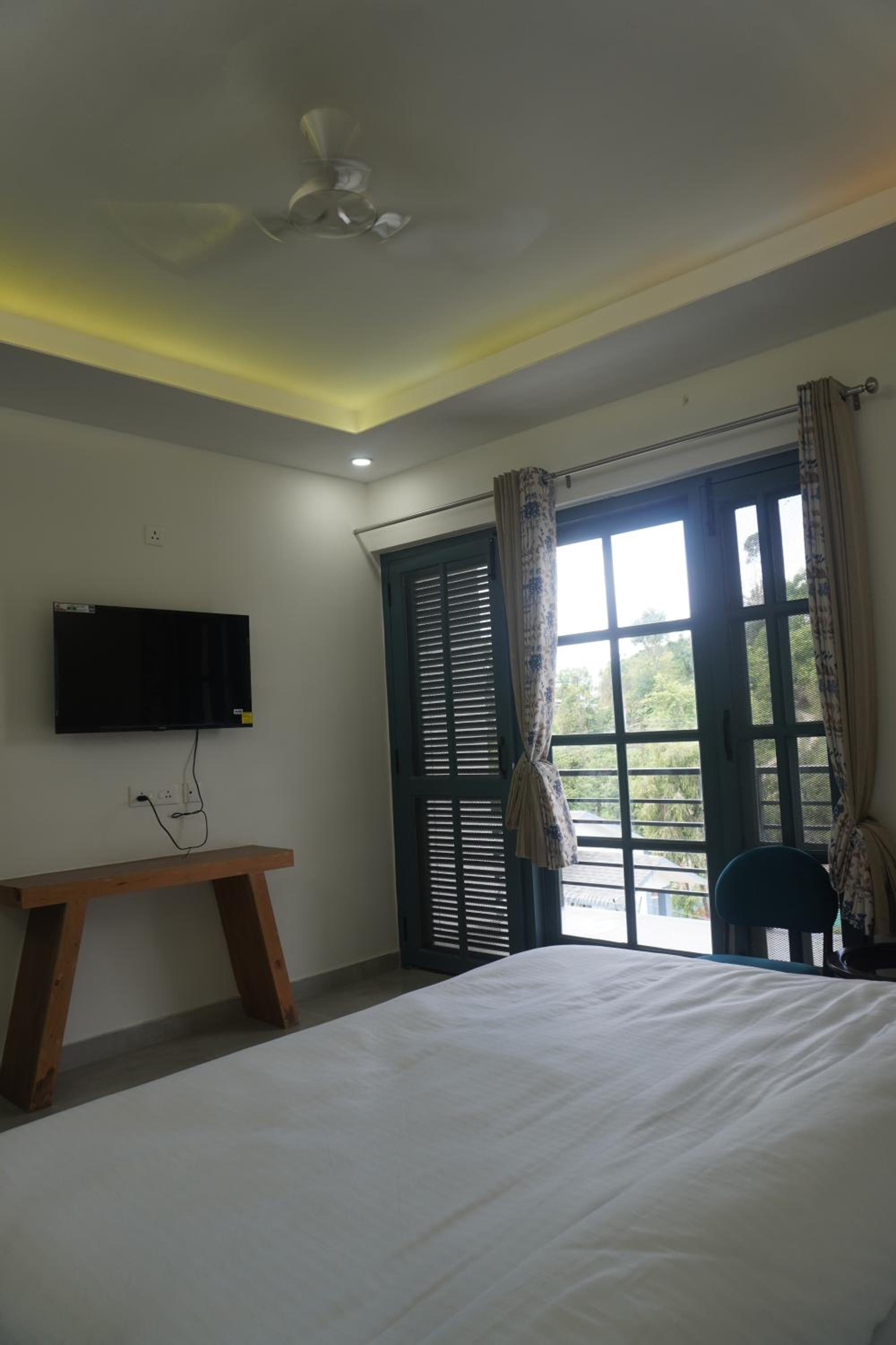 Grp Country Inn view 2