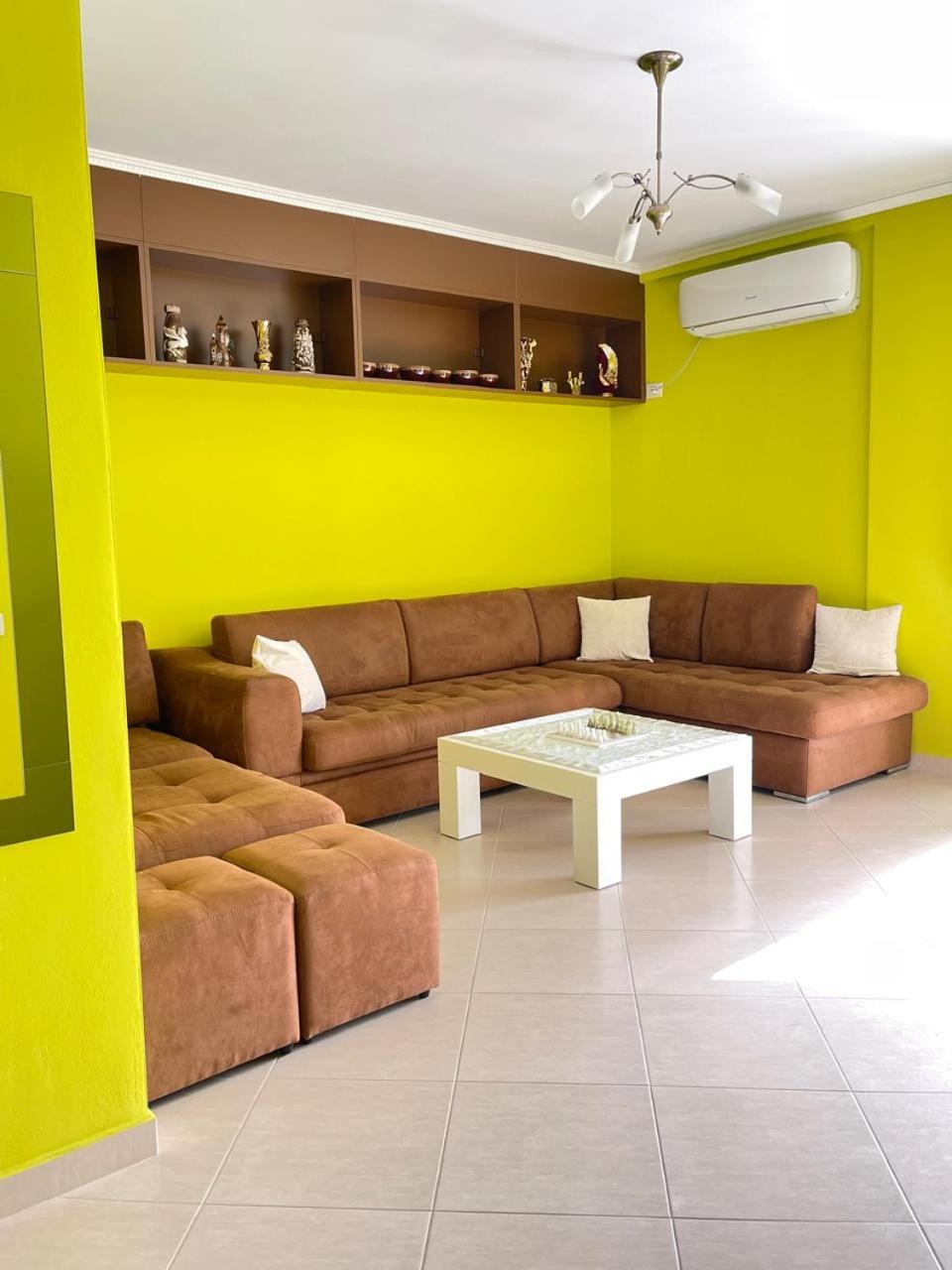 Vira Apartment , Vlora
