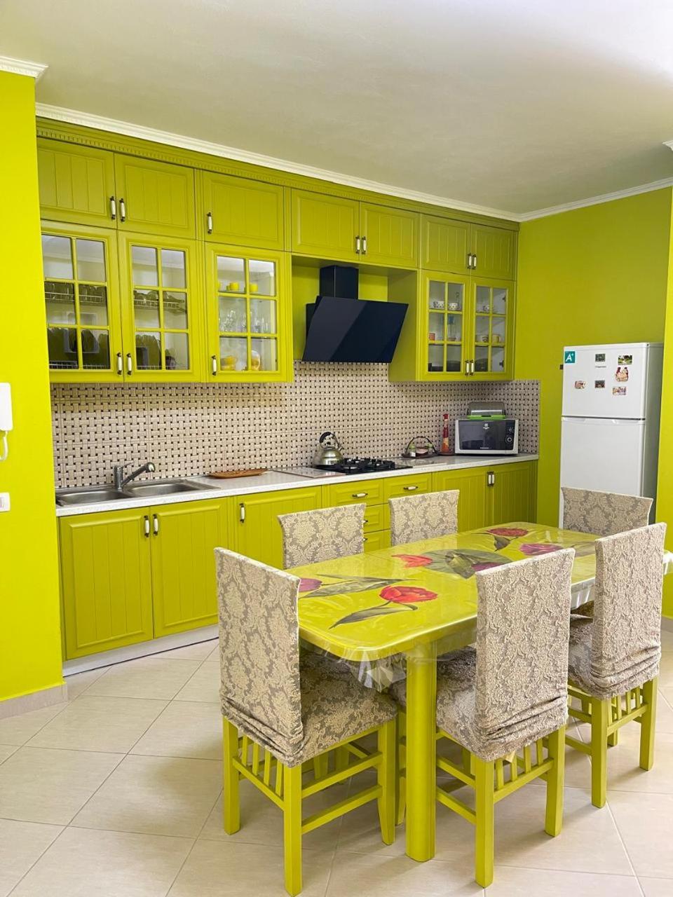 Vira Apartment , Vlora