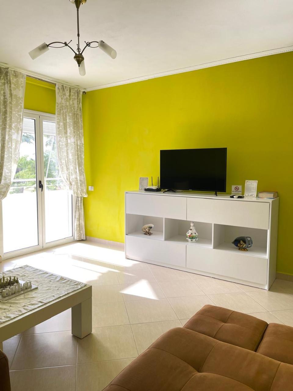 Vira Apartment , Vlora