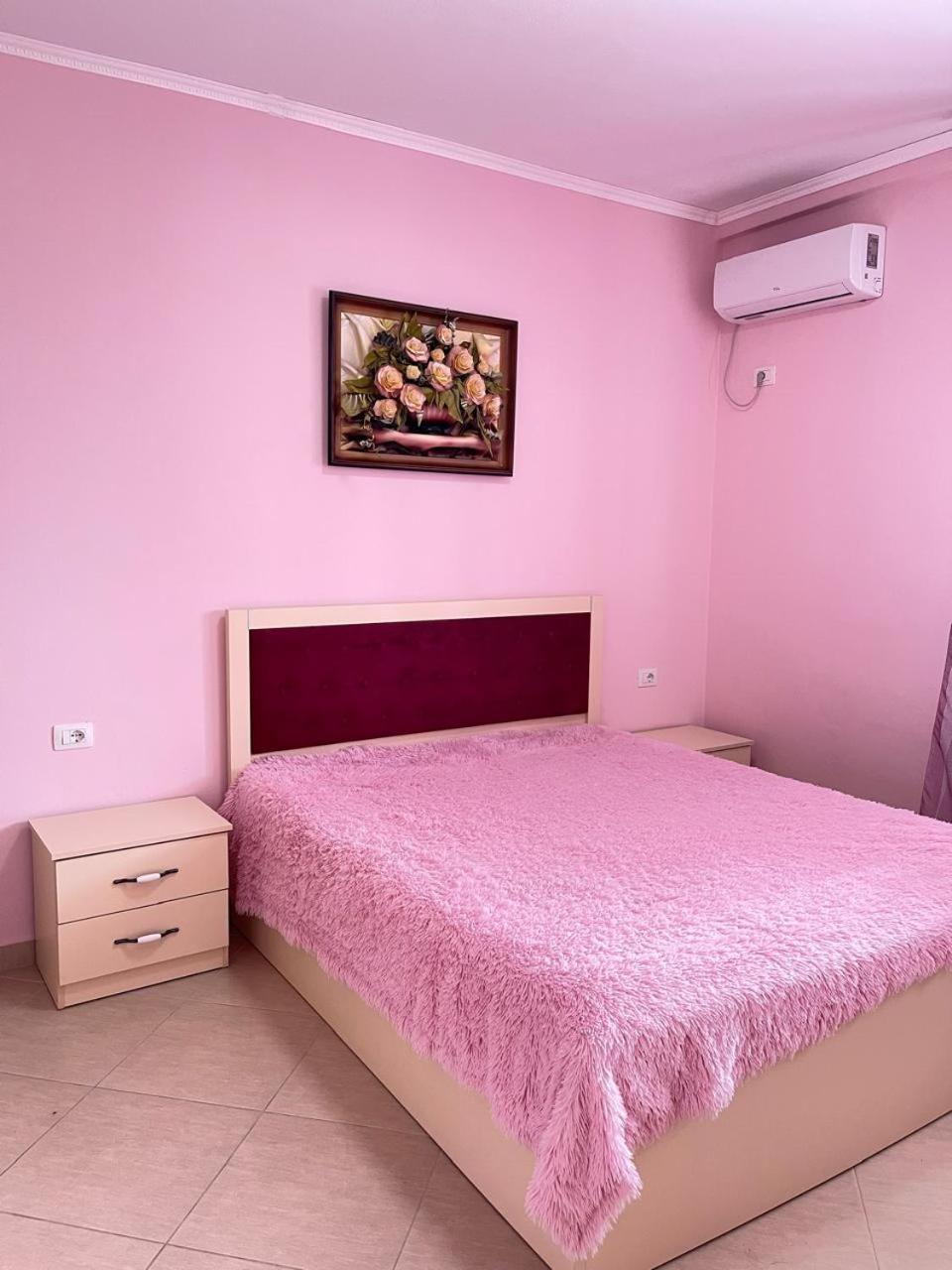Vira Apartment , Vlora