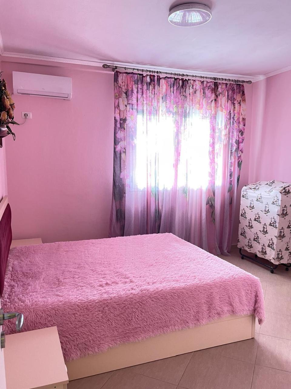 Vira Apartment , Vlora