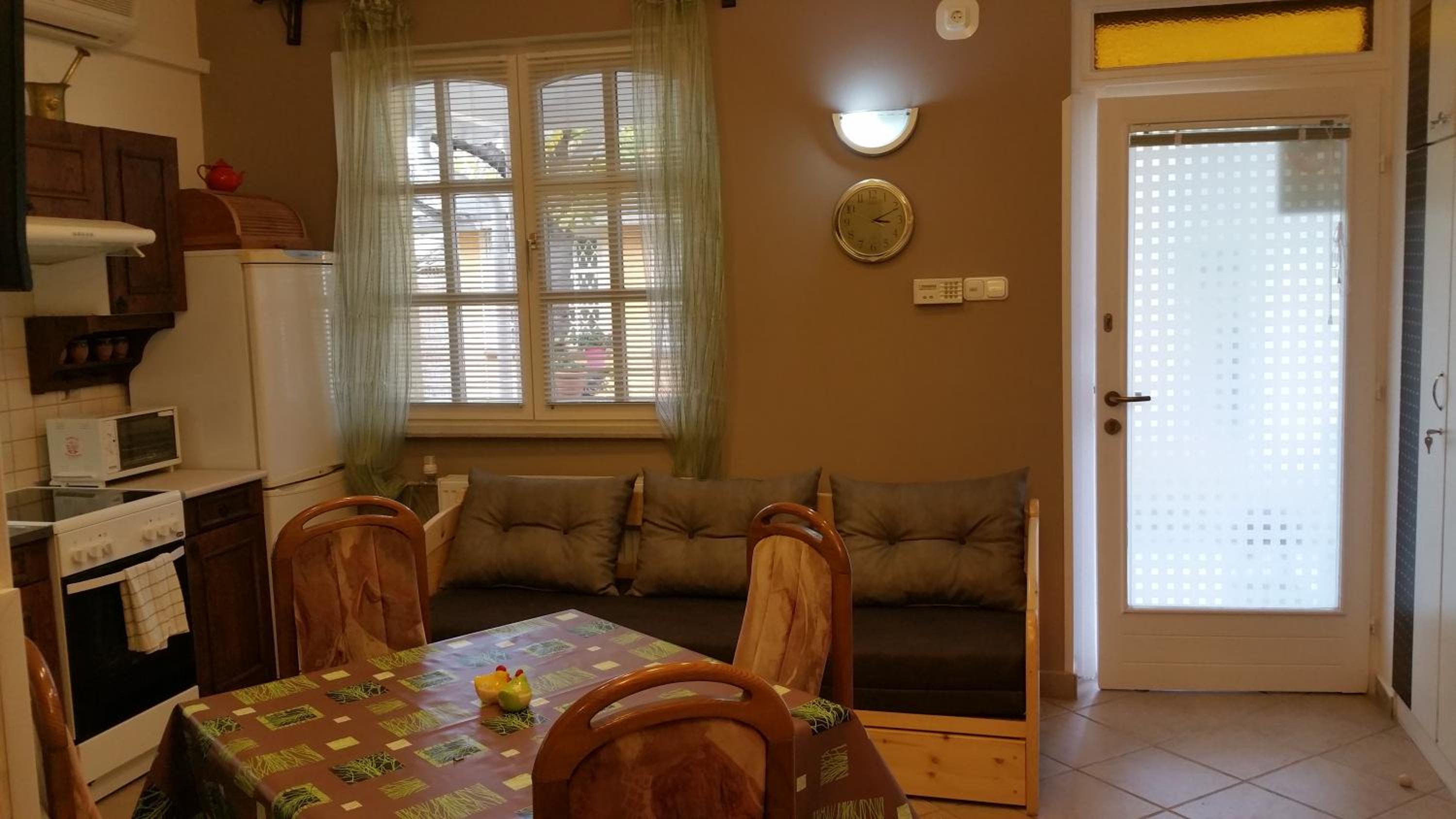 Apartment Patrícia with garden view 3