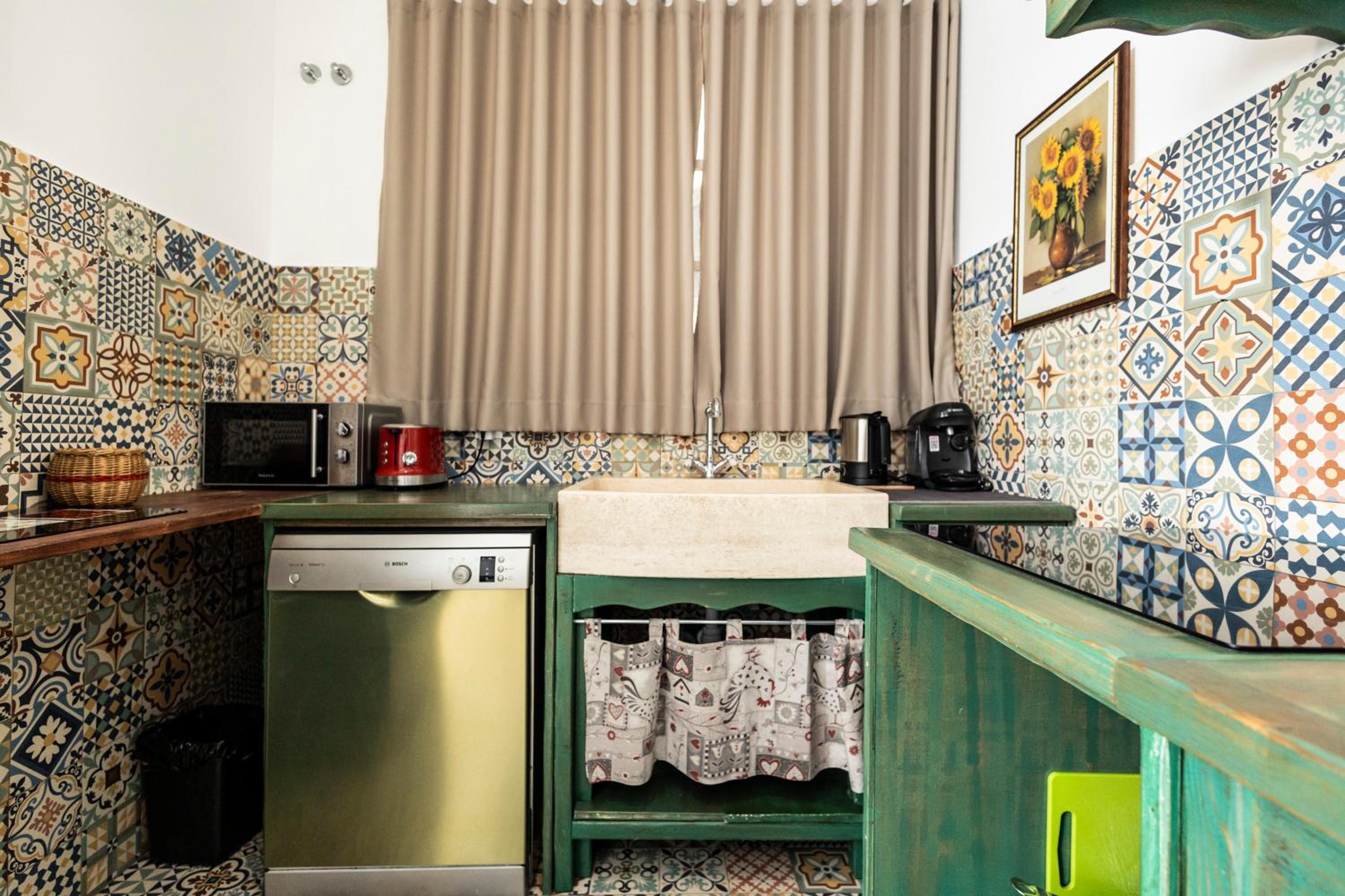 Live in Chianti Apartaments by Concept Flats en Valencia — kitchen