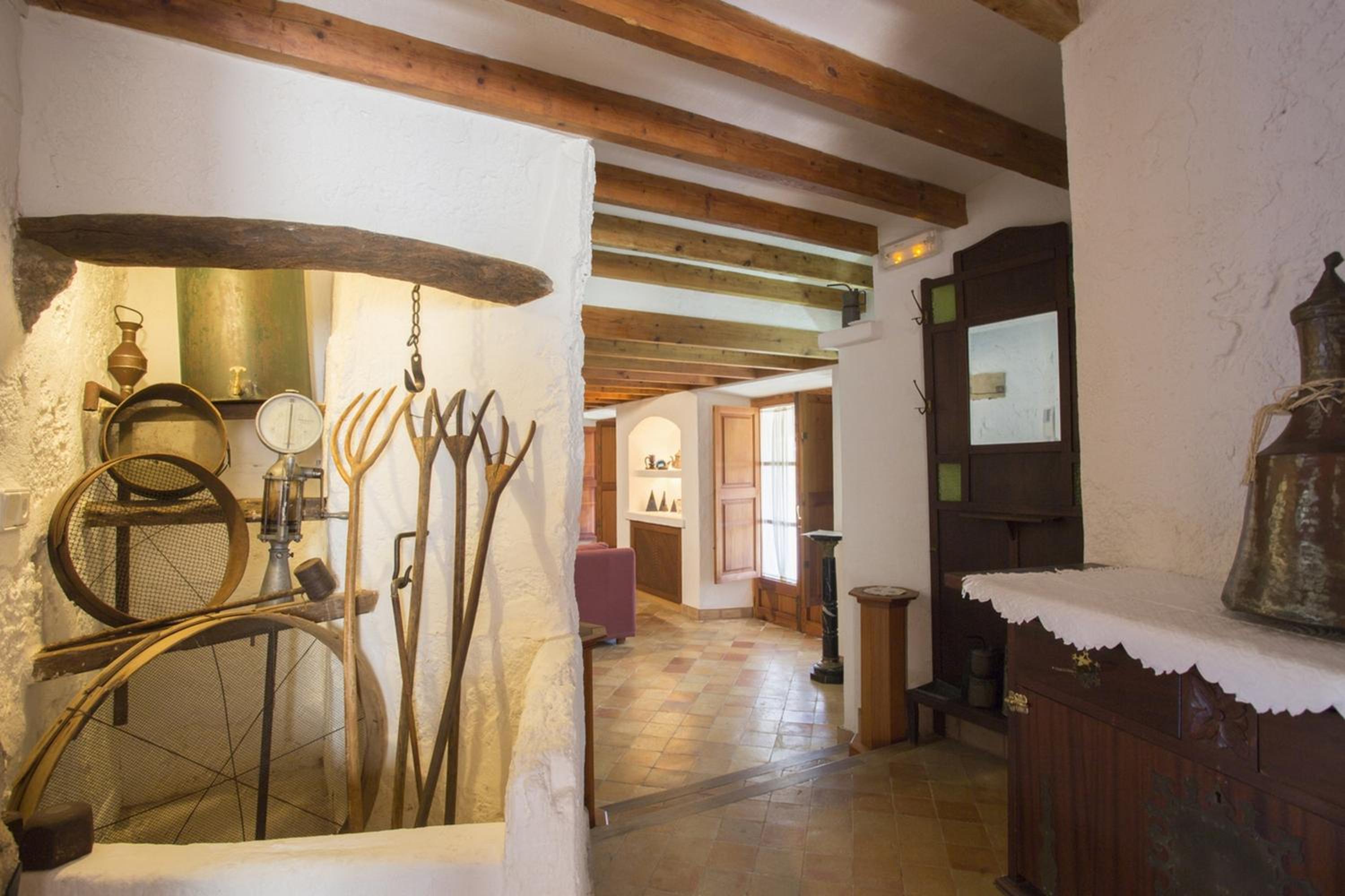 Spacious Apartment in Pollenca with Pool and Mountain View