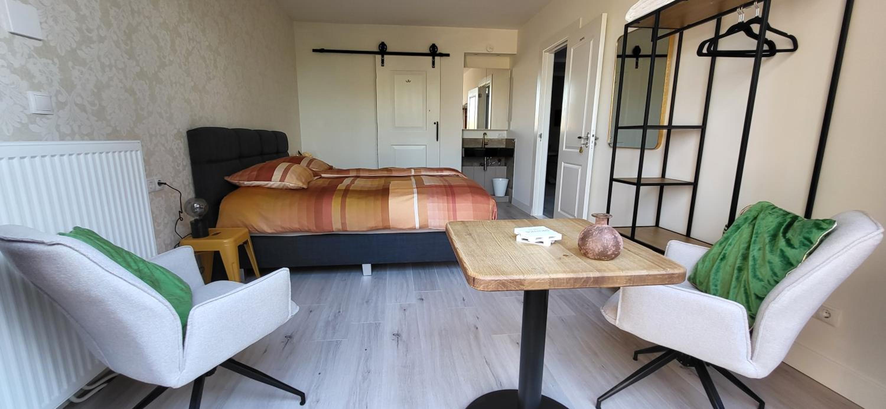 Logement The Black Tie view 3