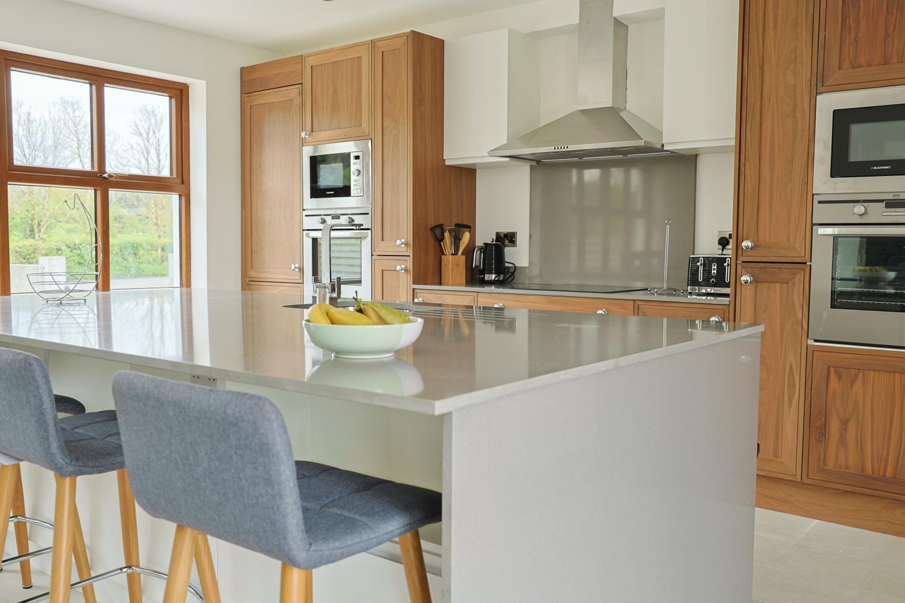 2BR Meadow View House close to Donegal Golf Club view 2
