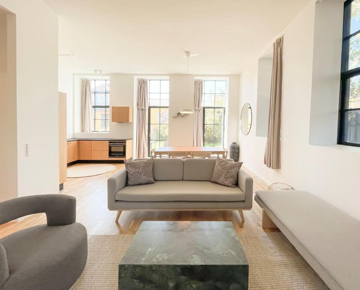 Cozy and Bright Apartments with Private Car Park