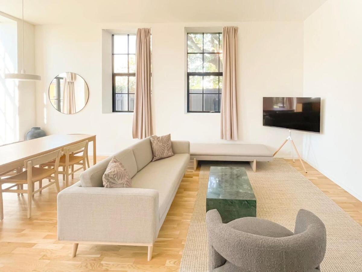 Cozy and Bright Apartments with Private Car Park