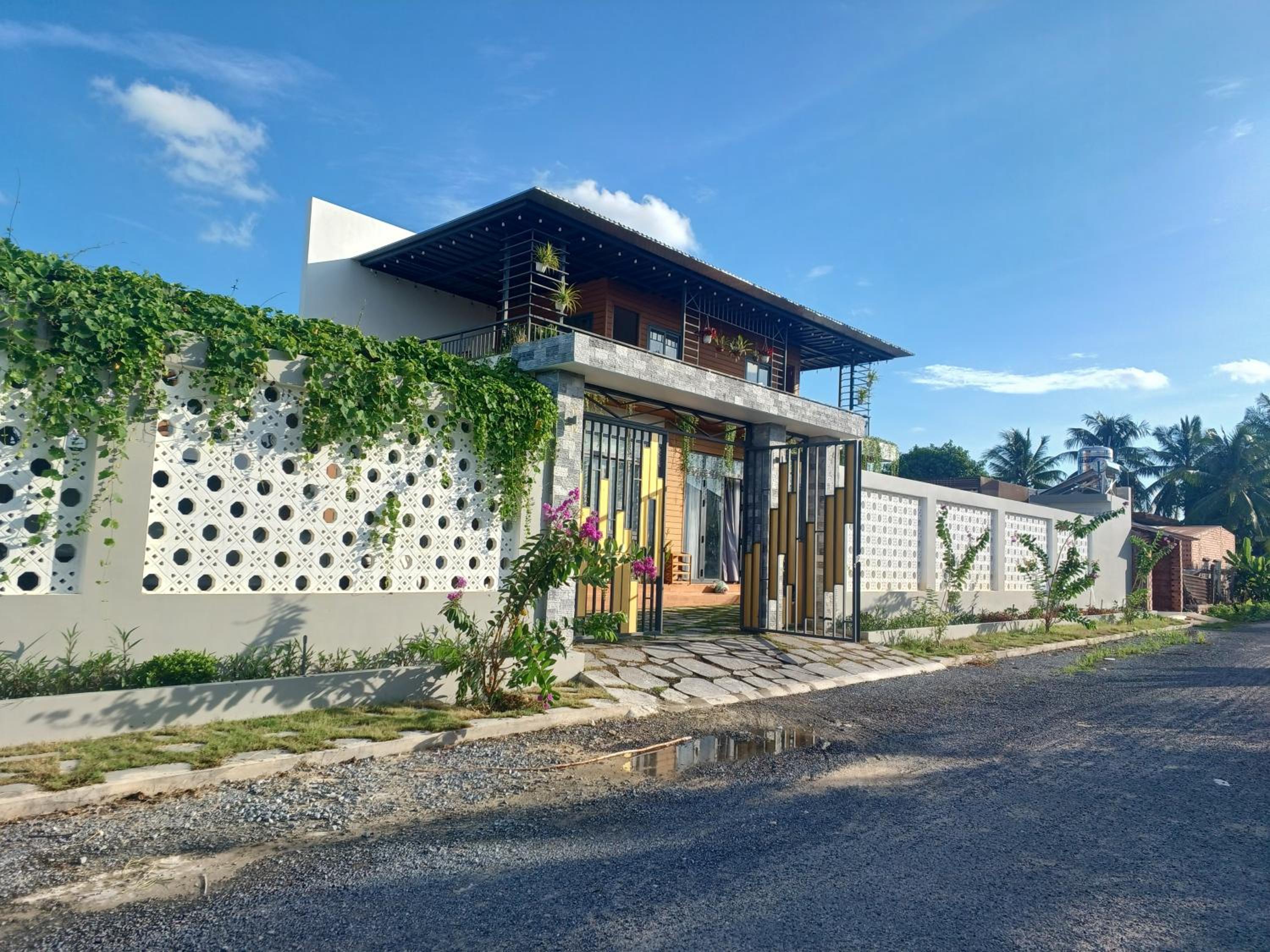 Á Châu homestay